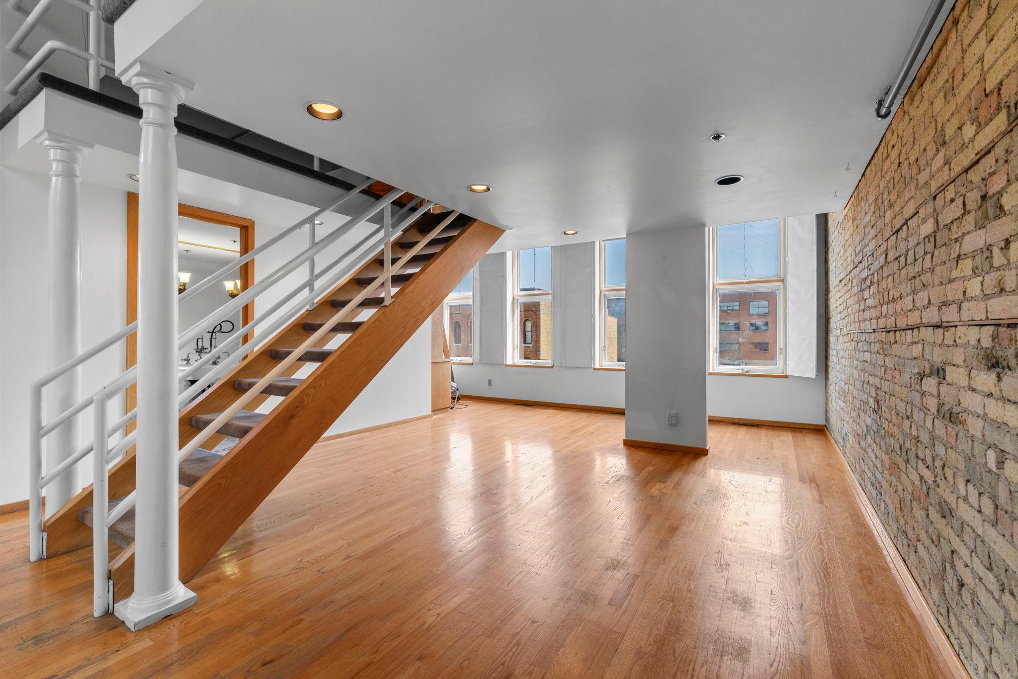 View of Residential at 213 1/2 Washington Avenue, Minneapolis MN 55401, Minneapolis (32 of 45) - Mike Wilen | Minnesota Team Real Estate