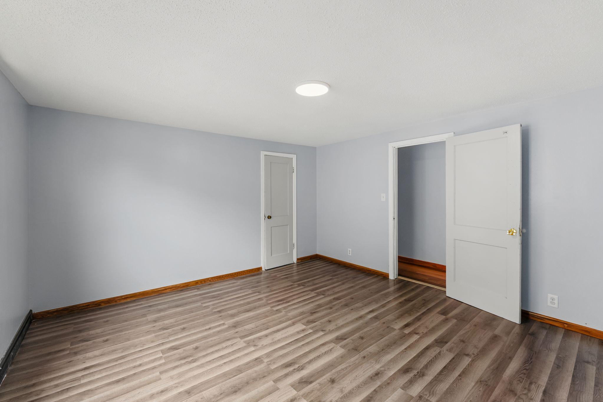 View of Residential at 3632 4th Avenue, Minneapolis MN 55409, Minneapolis (24 of 28) - Mike Wilen | Minnesota Team Real Estate