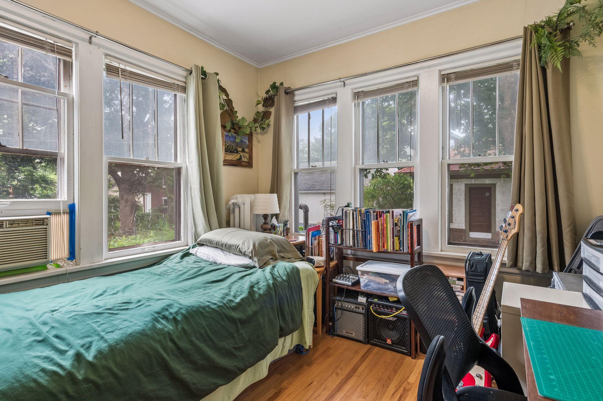 View of Residential Income at 629 Lexington Parkway, Saint Paul MN 55104, Saint Paul (16 of 45) - Mike Wilen | Minnesota Team Real Estate