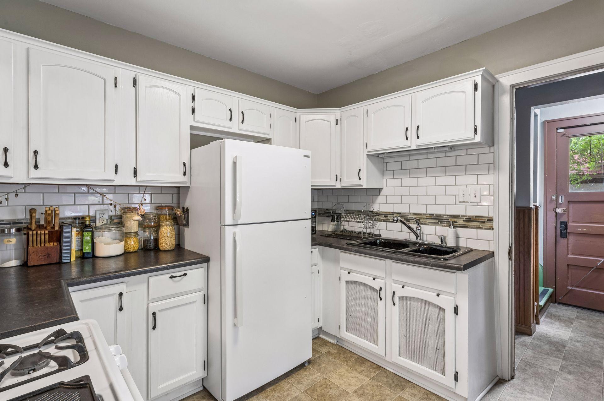 View of Residential Income at 629 Lexington Parkway, Saint Paul MN 55104, Saint Paul (12 of 45) - Mike Wilen | Minnesota Team Real Estate