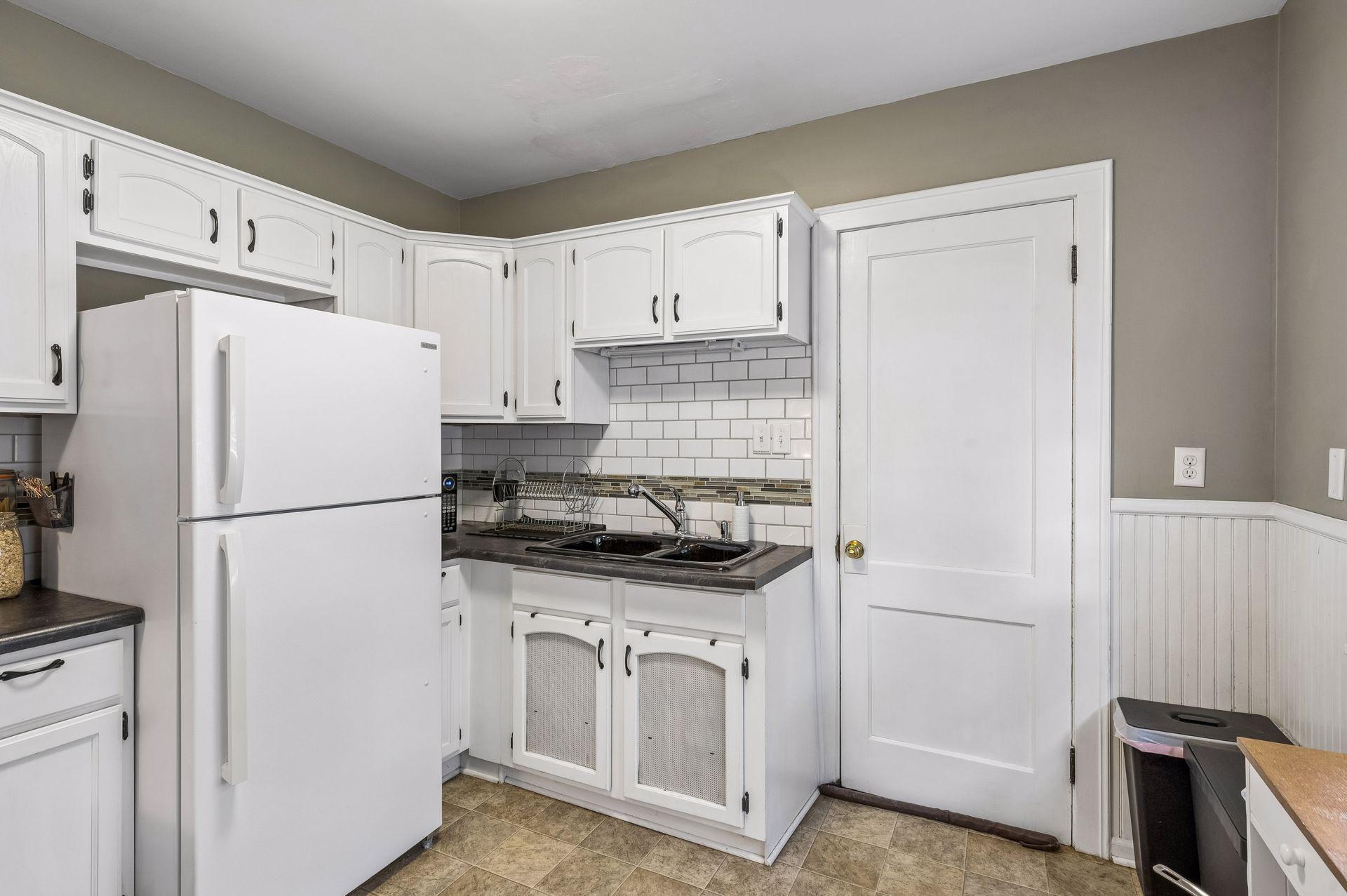 View of Residential Income at 629 Lexington Parkway, Saint Paul MN 55104, Saint Paul (11 of 45) - Mike Wilen | Minnesota Team Real Estate