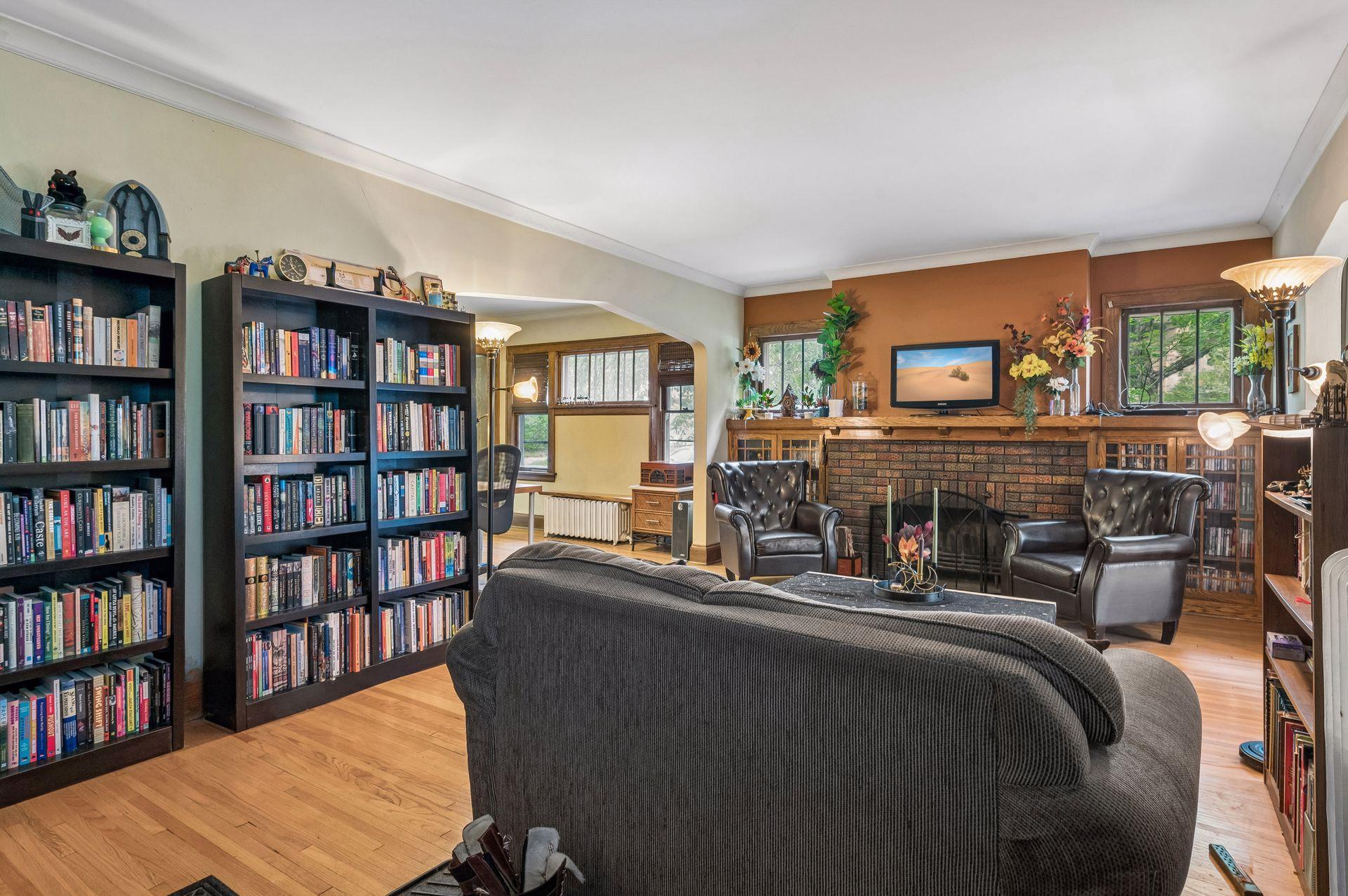 View of Residential Income at 629 Lexington Parkway, Saint Paul MN 55104, Saint Paul (4 of 45) - Mike Wilen | Minnesota Team Real Estate