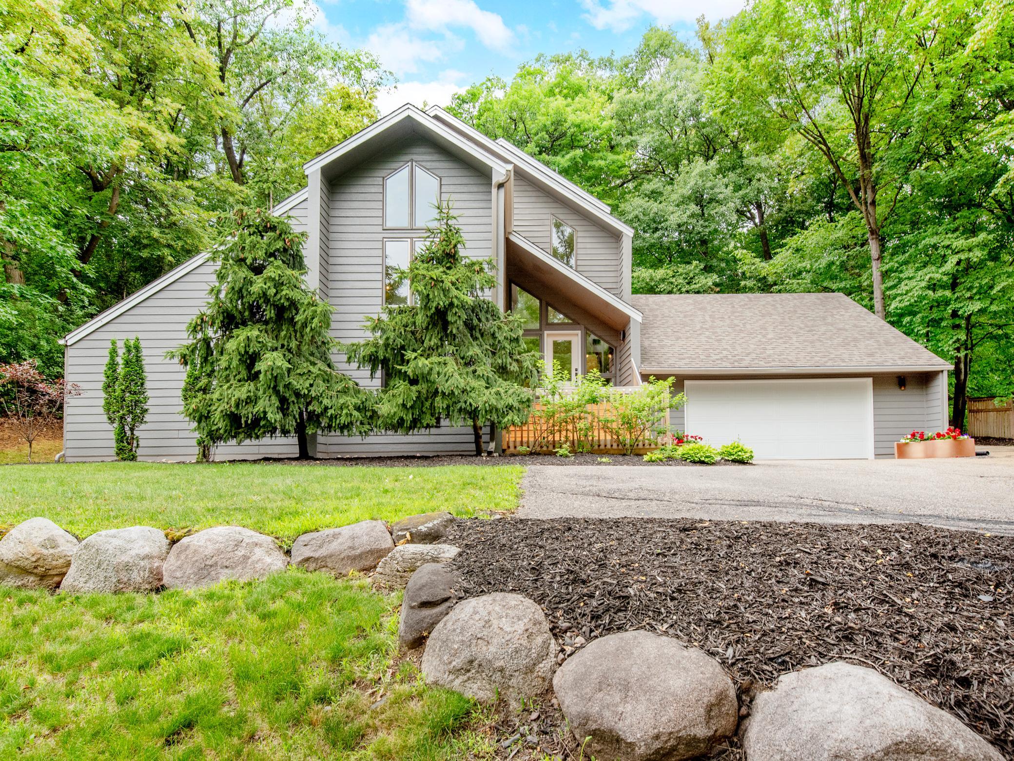 View of Residential at 13900 Hill Ridge Drive, Hopkins MN 55305, Hopkins (62 of 65) - Mike Wilen | Minnesota Team Real Estate