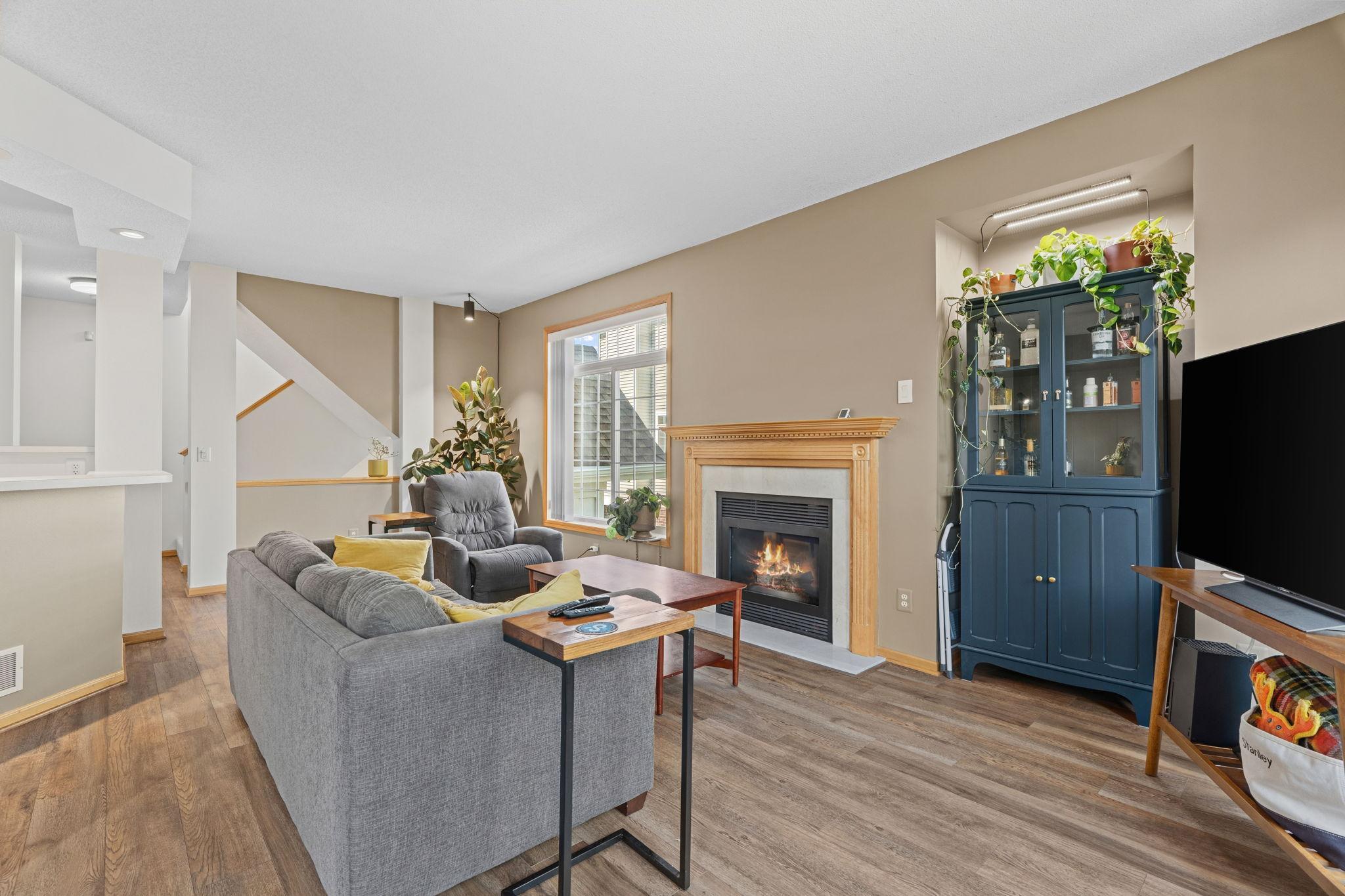 View of Residential at 208 Christenson Way, Fridley MN 55432, Fridley (10 of 40) - Mike Wilen | Minnesota Team Real Estate