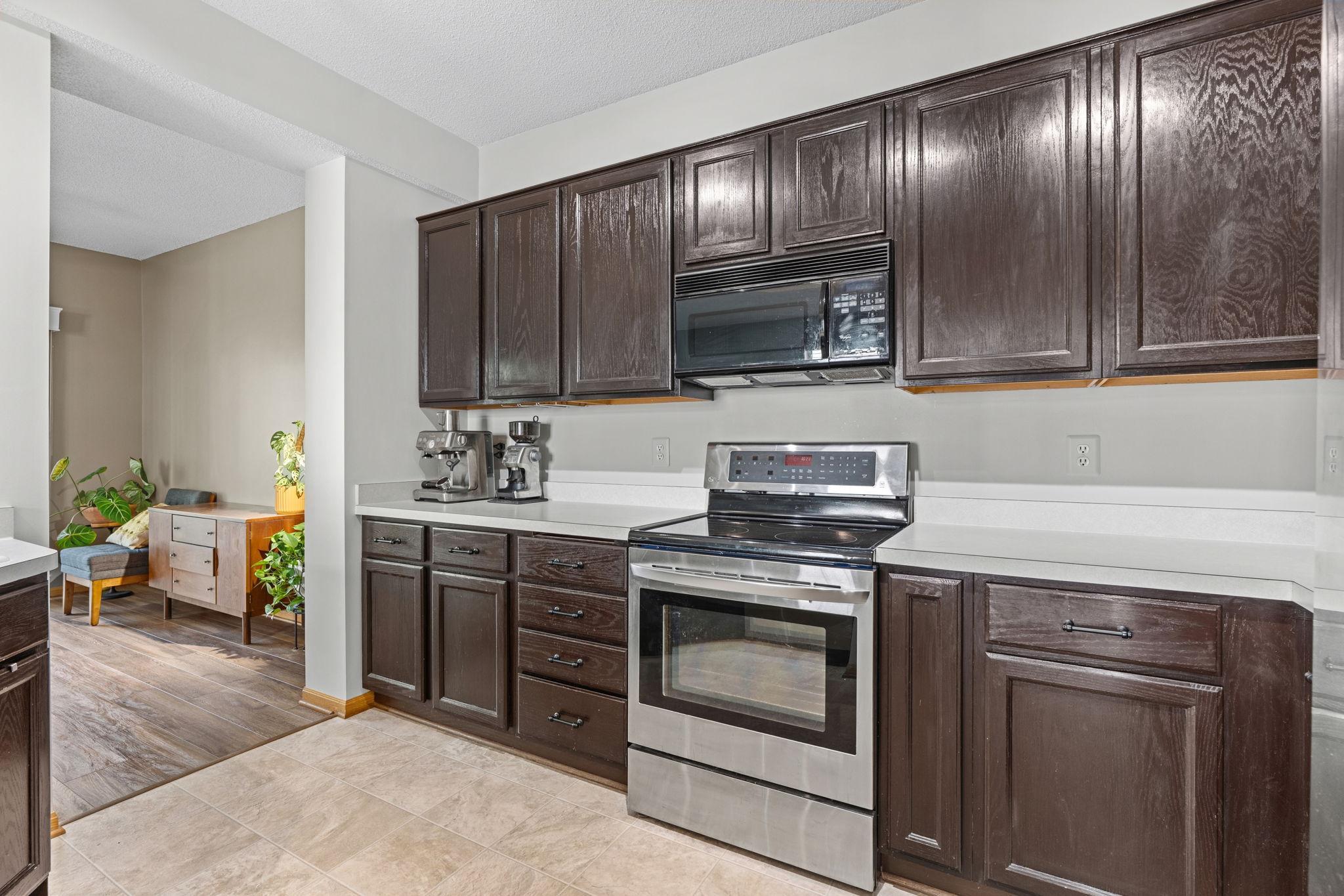 View of Residential at 208 Christenson Way, Fridley MN 55432, Fridley (16 of 40) - Mike Wilen | Minnesota Team Real Estate