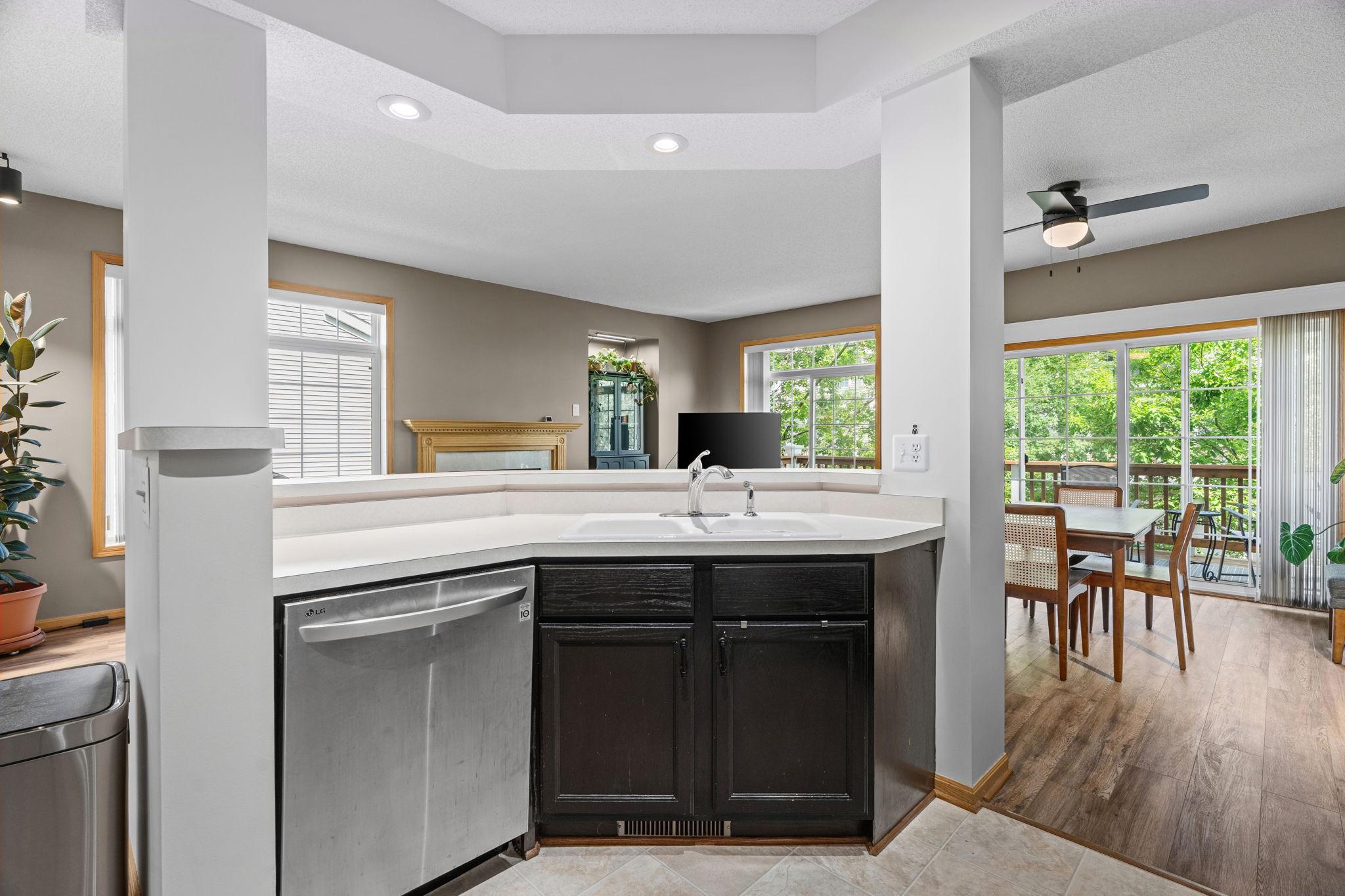 View of Residential at 208 Christenson Way, Fridley MN 55432, Fridley (17 of 40) - Mike Wilen | Minnesota Team Real Estate
