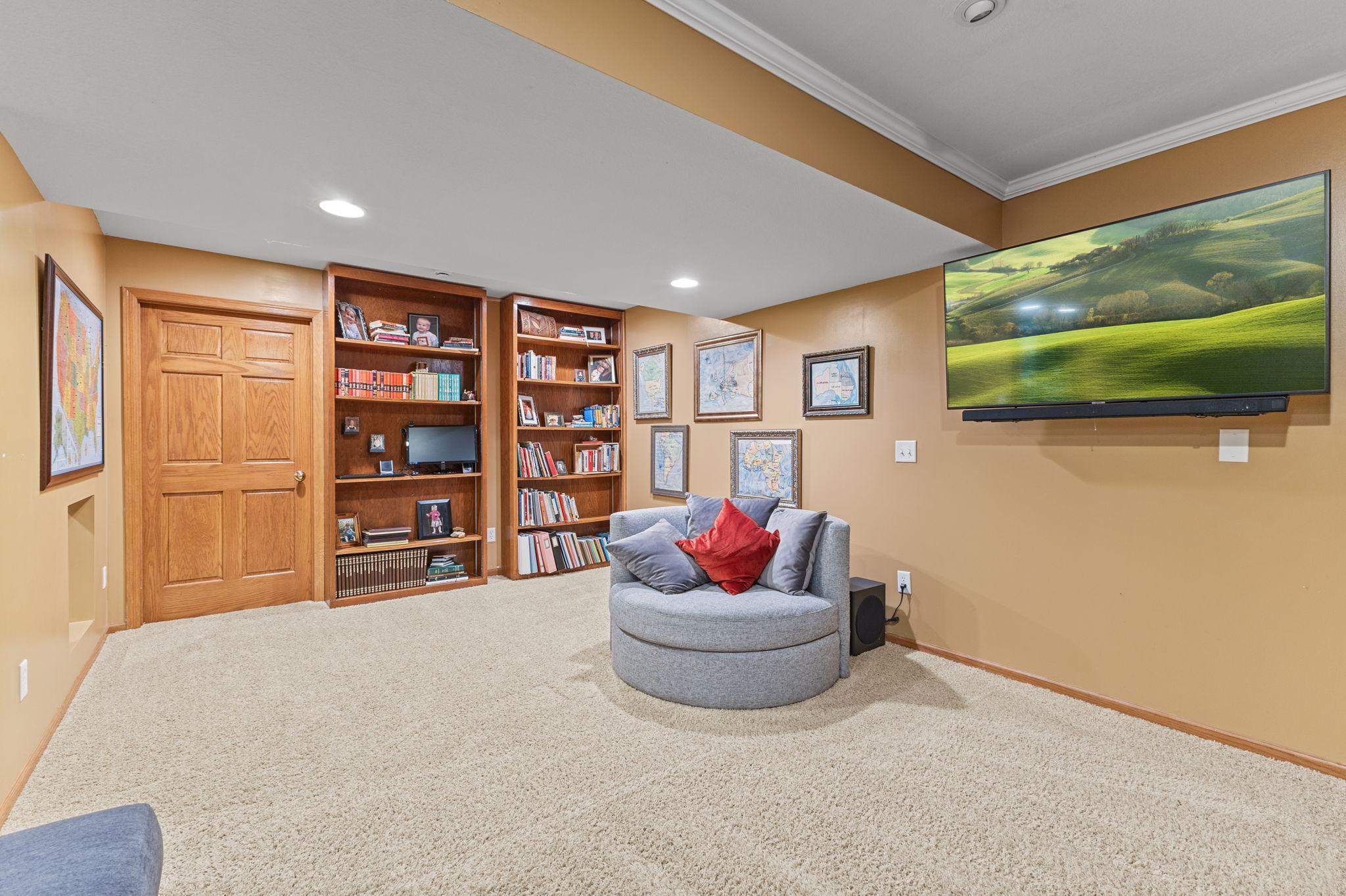 View of Residential at 14290 Flora Way, Apple Valley MN 55124, Apple Valley (48 of 94) - Mike Wilen | Minnesota Team Real Estate