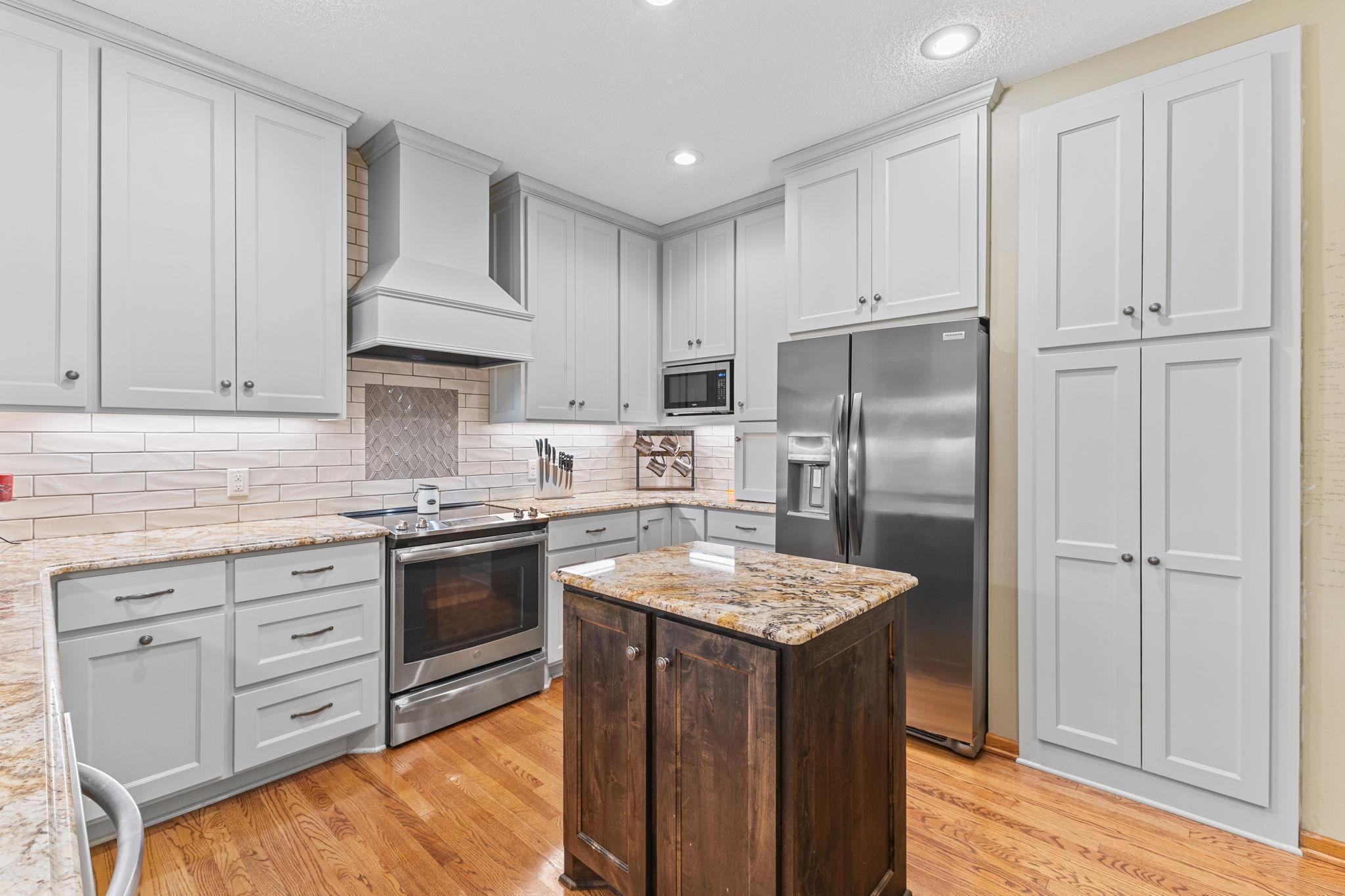 View of Residential at 14290 Flora Way, Apple Valley MN 55124, Apple Valley (14 of 94) - Mike Wilen | Minnesota Team Real Estate