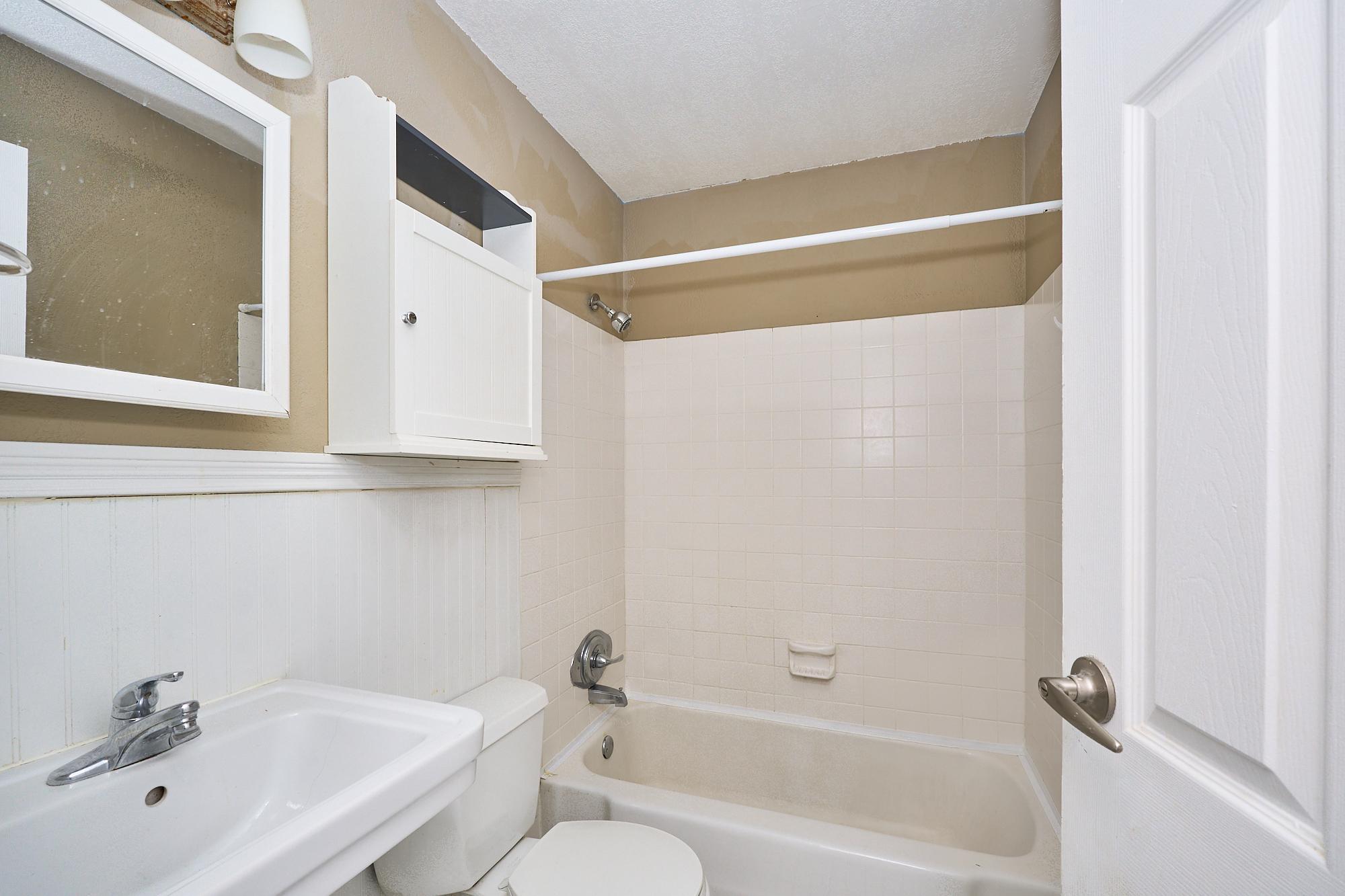 View of Residential at 3018 Aldrich Avenue #25, Minneapolis MN 55408, Minneapolis (16 of 20) - Mike Wilen | Minnesota Team Real Estate