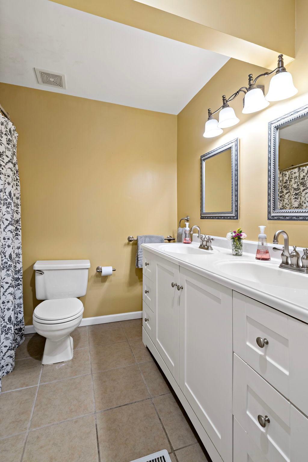 View of Residential at 6017 Birchcrest Drive, Edina MN 55436, Edina (17 of 30) - Mike Wilen | Minnesota Team Real Estate
