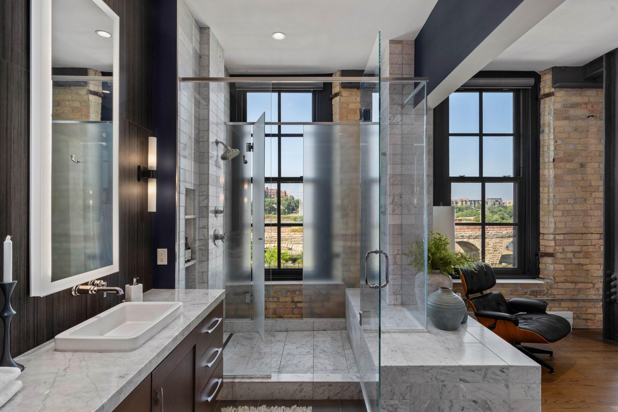 View of Residential at 117 Portland Avenue #302, Minneapolis MN 55401, Minneapolis (80 of 101) - Mike Wilen | Minnesota Team Real Estate