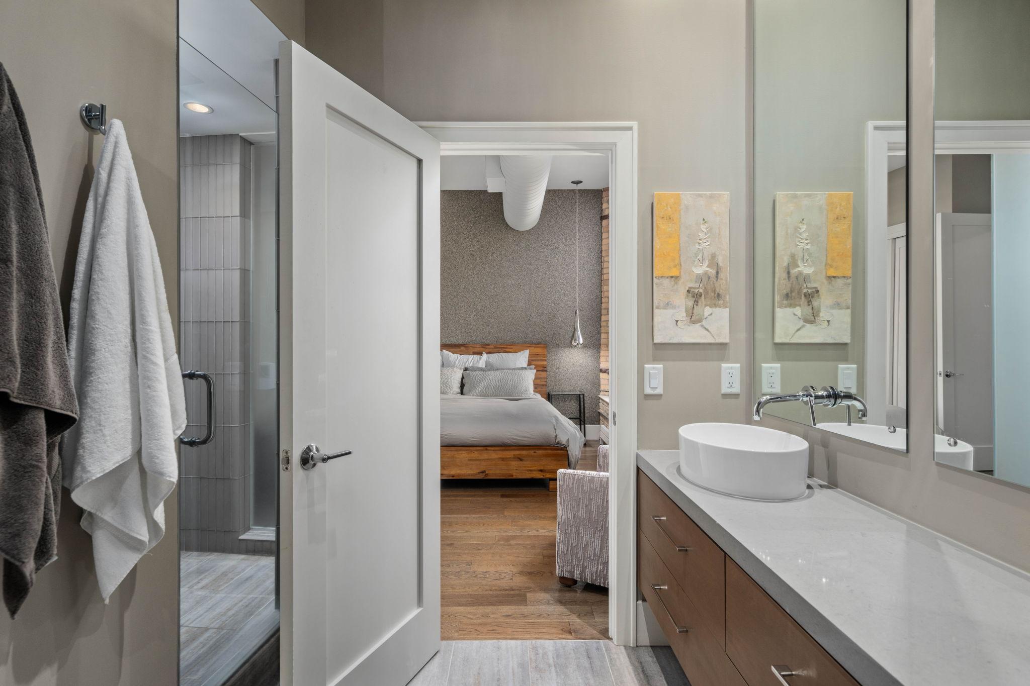 View of Residential at 117 Portland Avenue #302, Minneapolis MN 55401, Minneapolis (70 of 101) - Mike Wilen | Minnesota Team Real Estate