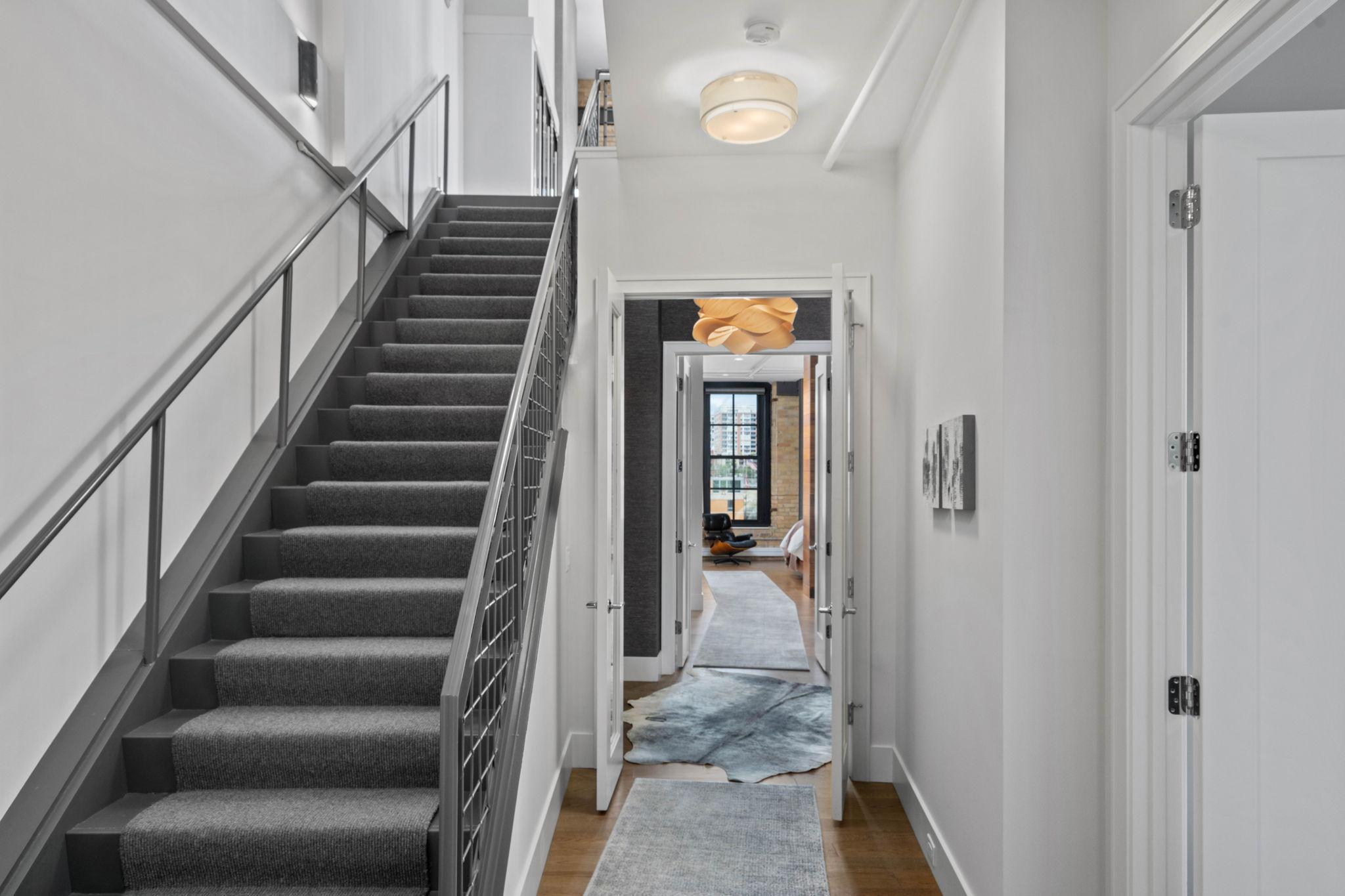 View of Residential at 117 Portland Avenue #302, Minneapolis MN 55401, Minneapolis (63 of 101) - Mike Wilen | Minnesota Team Real Estate