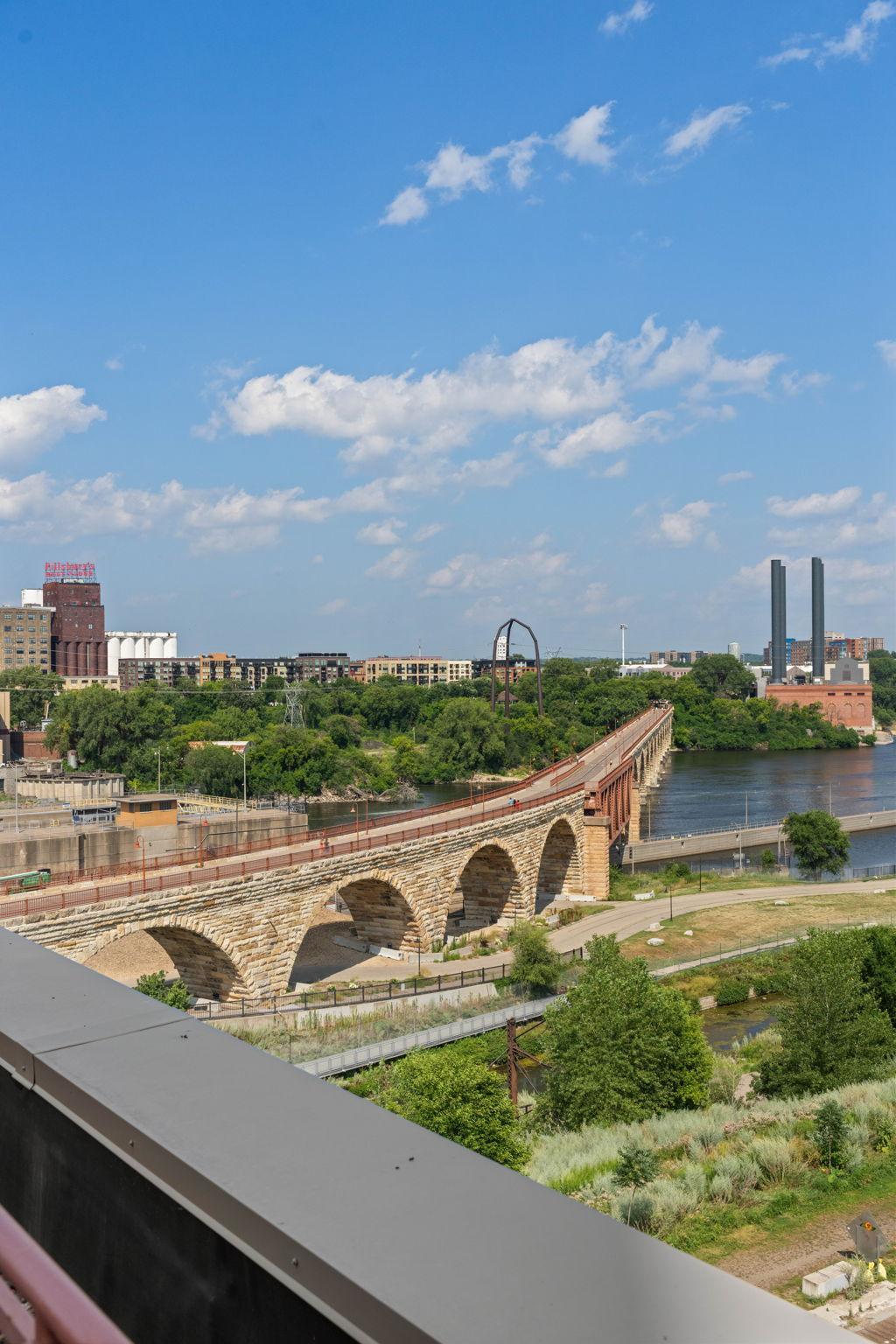 View of Residential at 117 Portland Avenue #302, Minneapolis MN 55401, Minneapolis (58 of 101) - Mike Wilen | Minnesota Team Real Estate