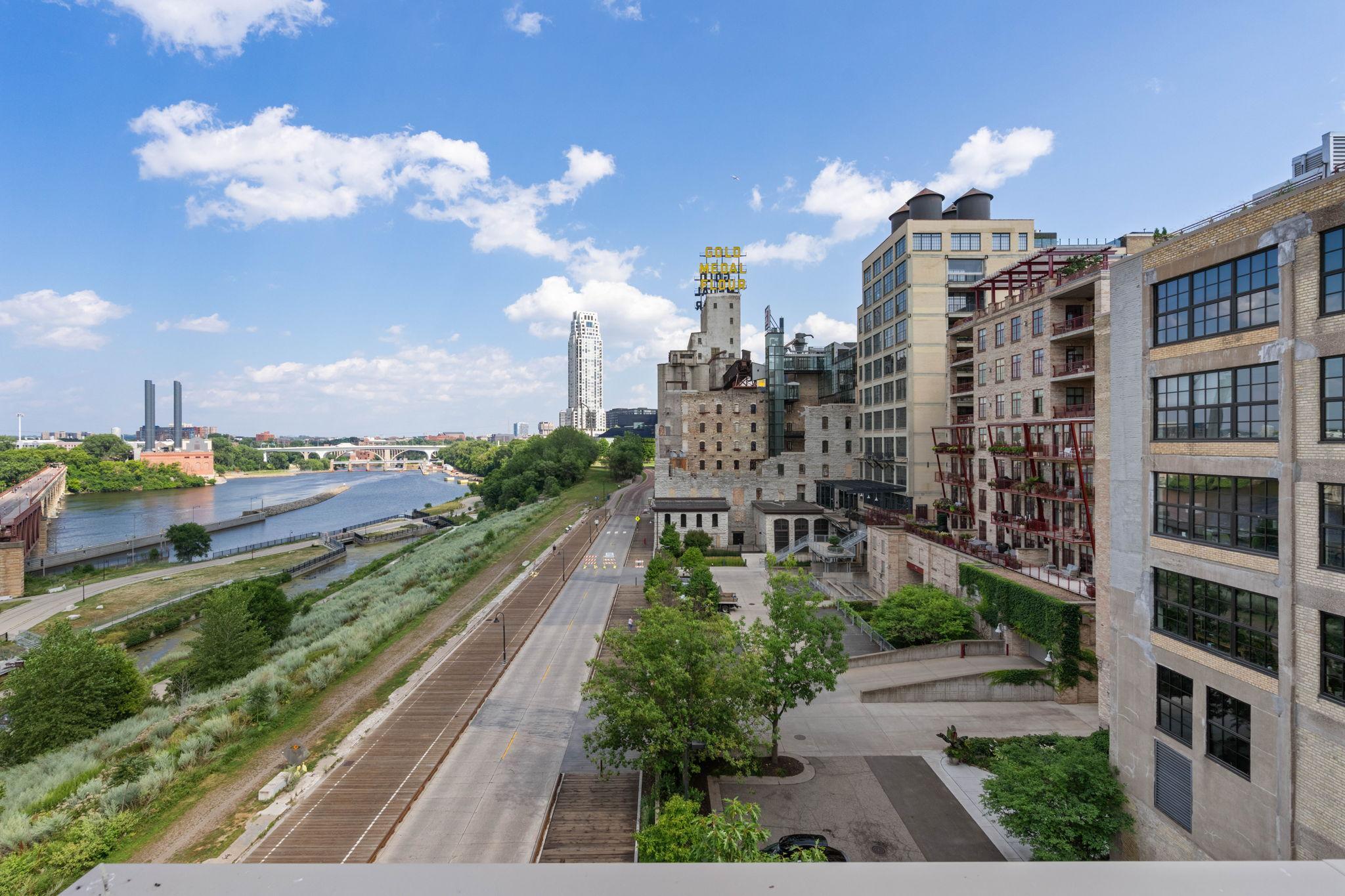 View of Residential at 117 Portland Avenue #302, Minneapolis MN 55401, Minneapolis (49 of 101) - Mike Wilen | Minnesota Team Real Estate