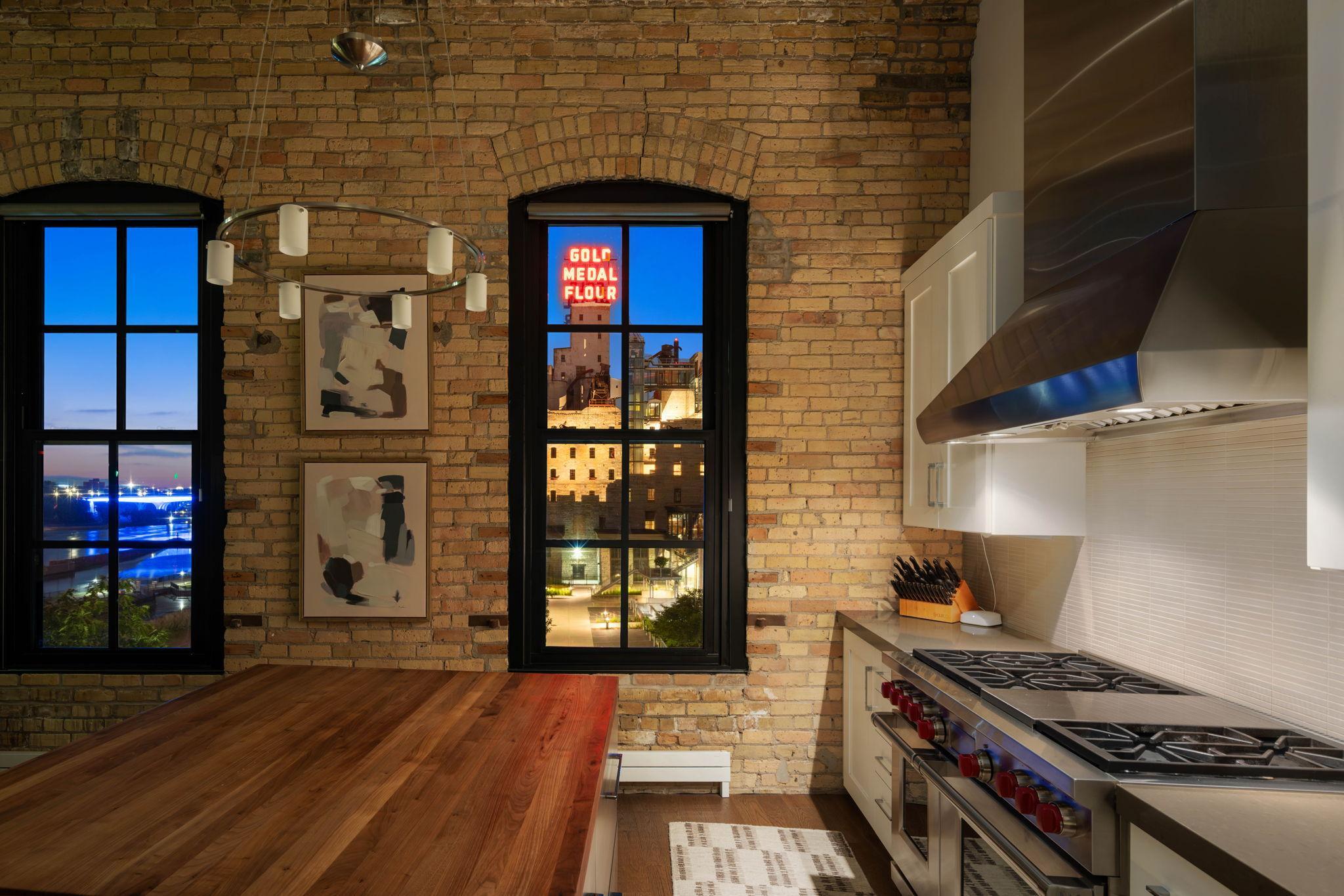 View of Residential at 117 Portland Avenue #302, Minneapolis MN 55401, Minneapolis (3 of 101) - Mike Wilen | Minnesota Team Real Estate