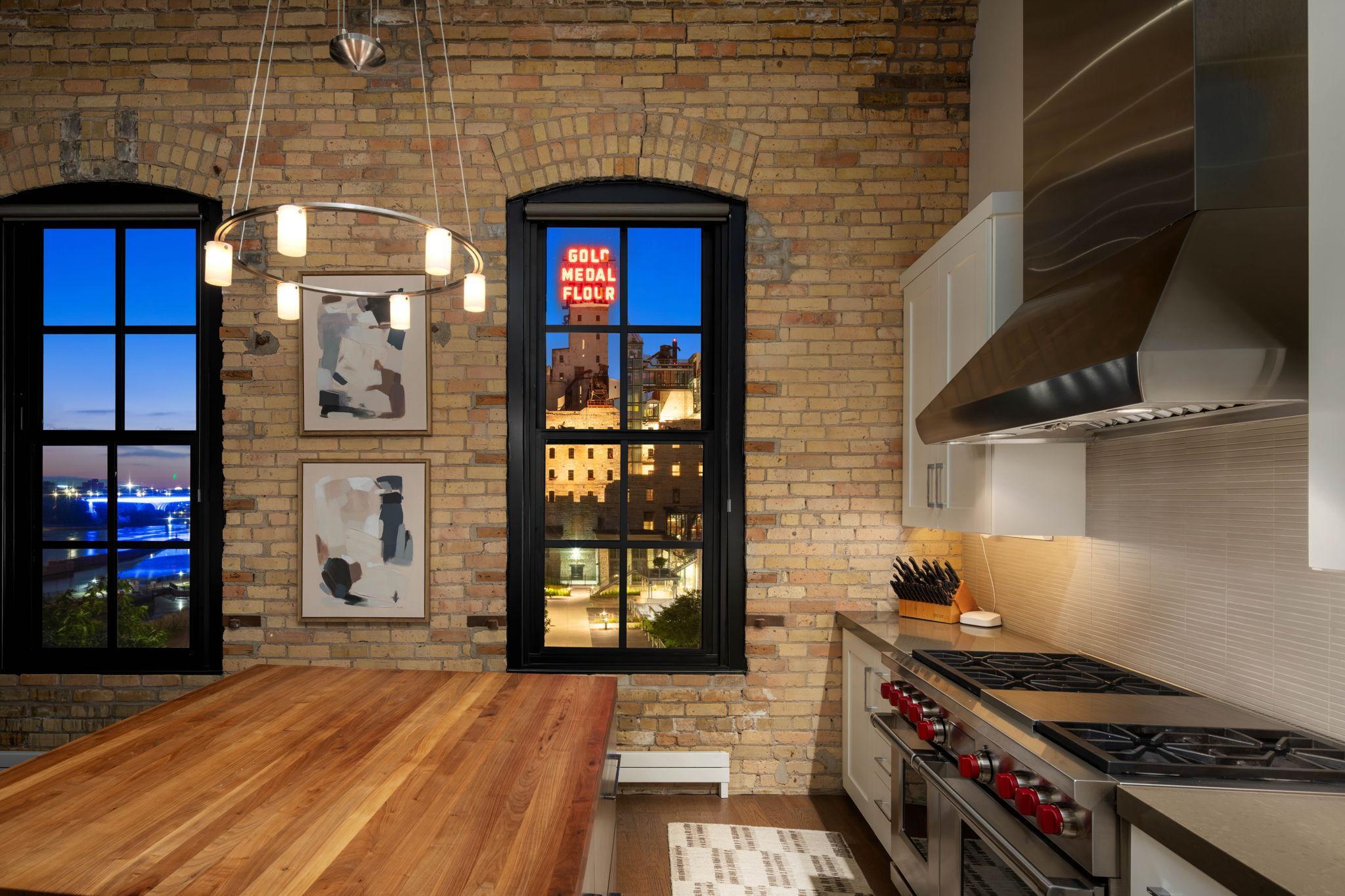 View of Residential at 117 Portland Avenue #302, Minneapolis MN 55401, Minneapolis (2 of 101) - Mike Wilen | Minnesota Team Real Estate