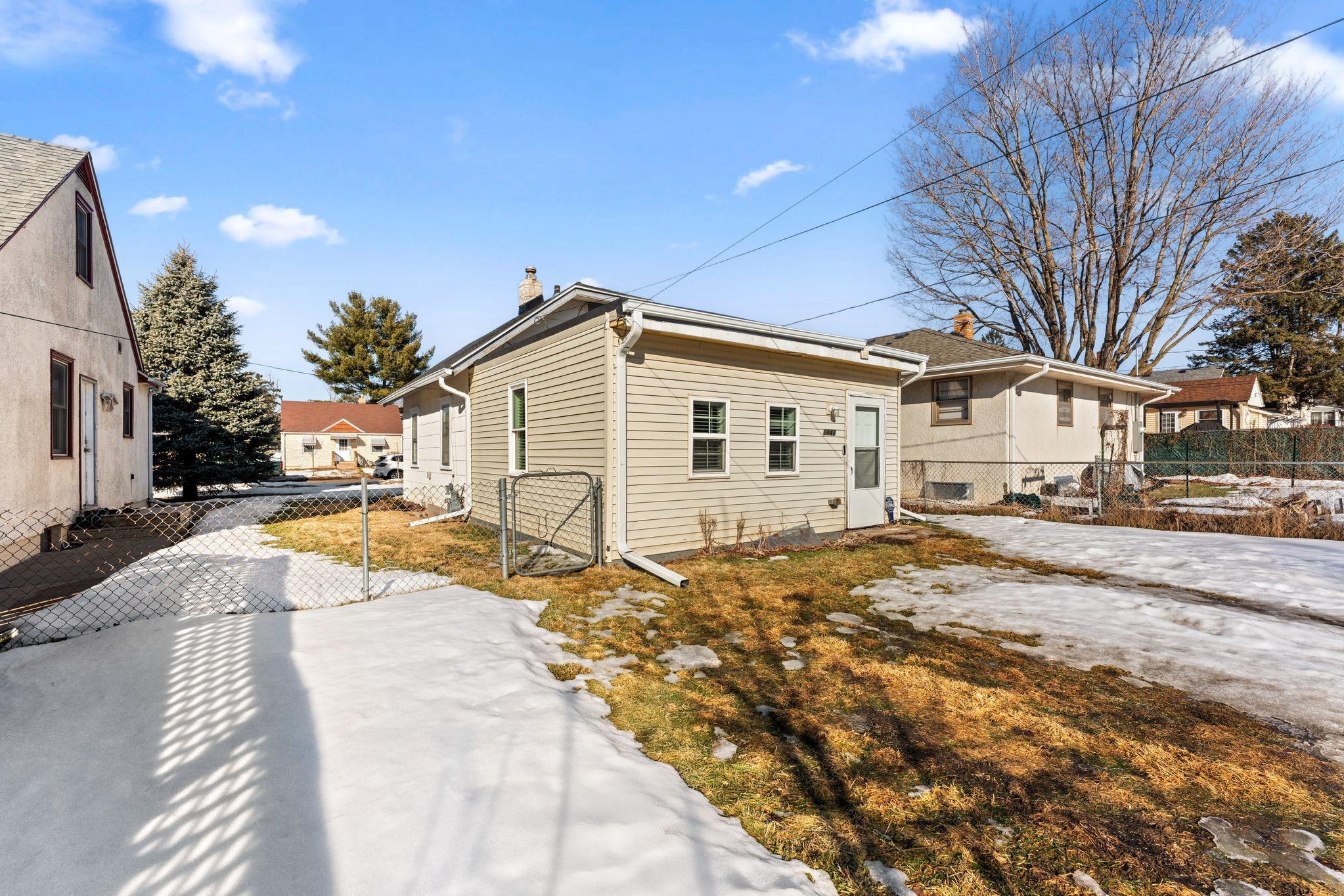 View of Residential at 1842 Arlington Avenue, Saint Paul MN 55119, Saint Paul (25 of 27) - Mike Wilen | Minnesota Team Real Estate