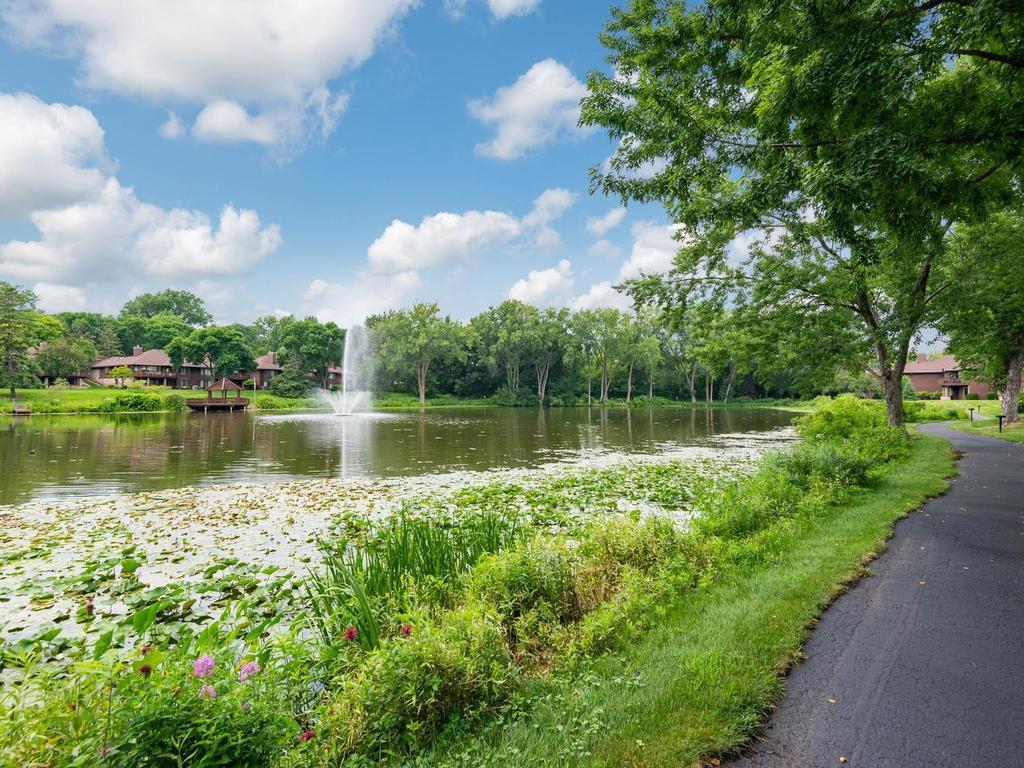 View of Residential at 7786 Lochmere Terrace, Edina MN 55439, Edina (35 of 39) - Mike Wilen | Minnesota Team Real Estate