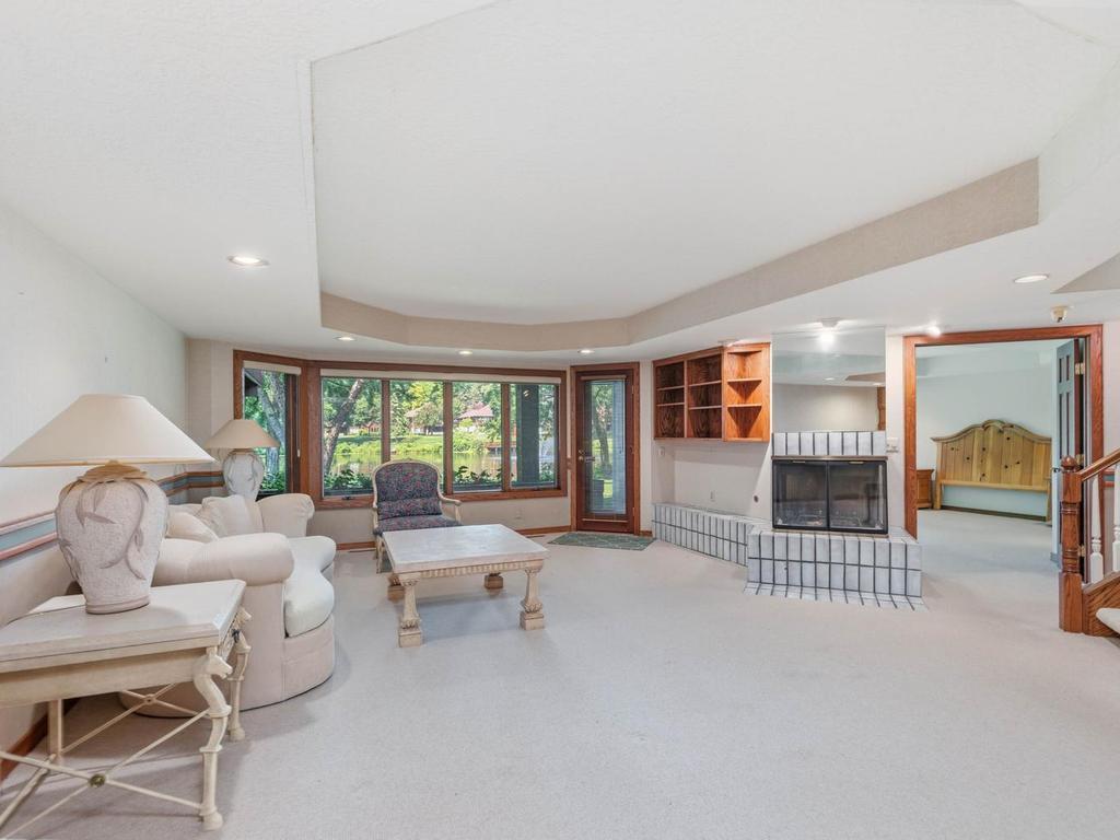 View of Residential at 7786 Lochmere Terrace, Edina MN 55439, Edina (24 of 39) - Mike Wilen | Minnesota Team Real Estate