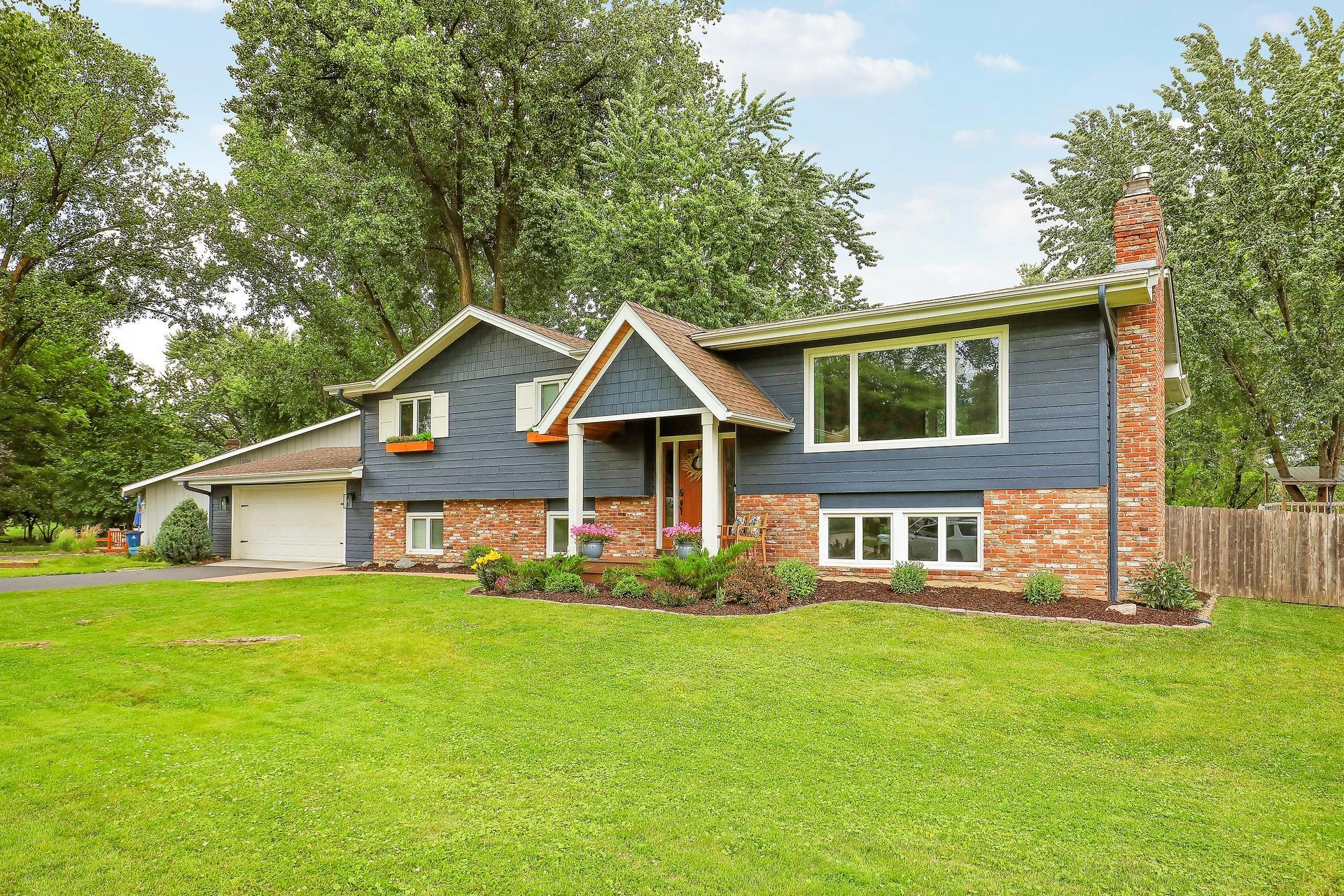 View of Residential at 193 Ridgeview Drive, Wayzata MN 55391, Wayzata - Mike Wilen | Minnesota Team Real Estate