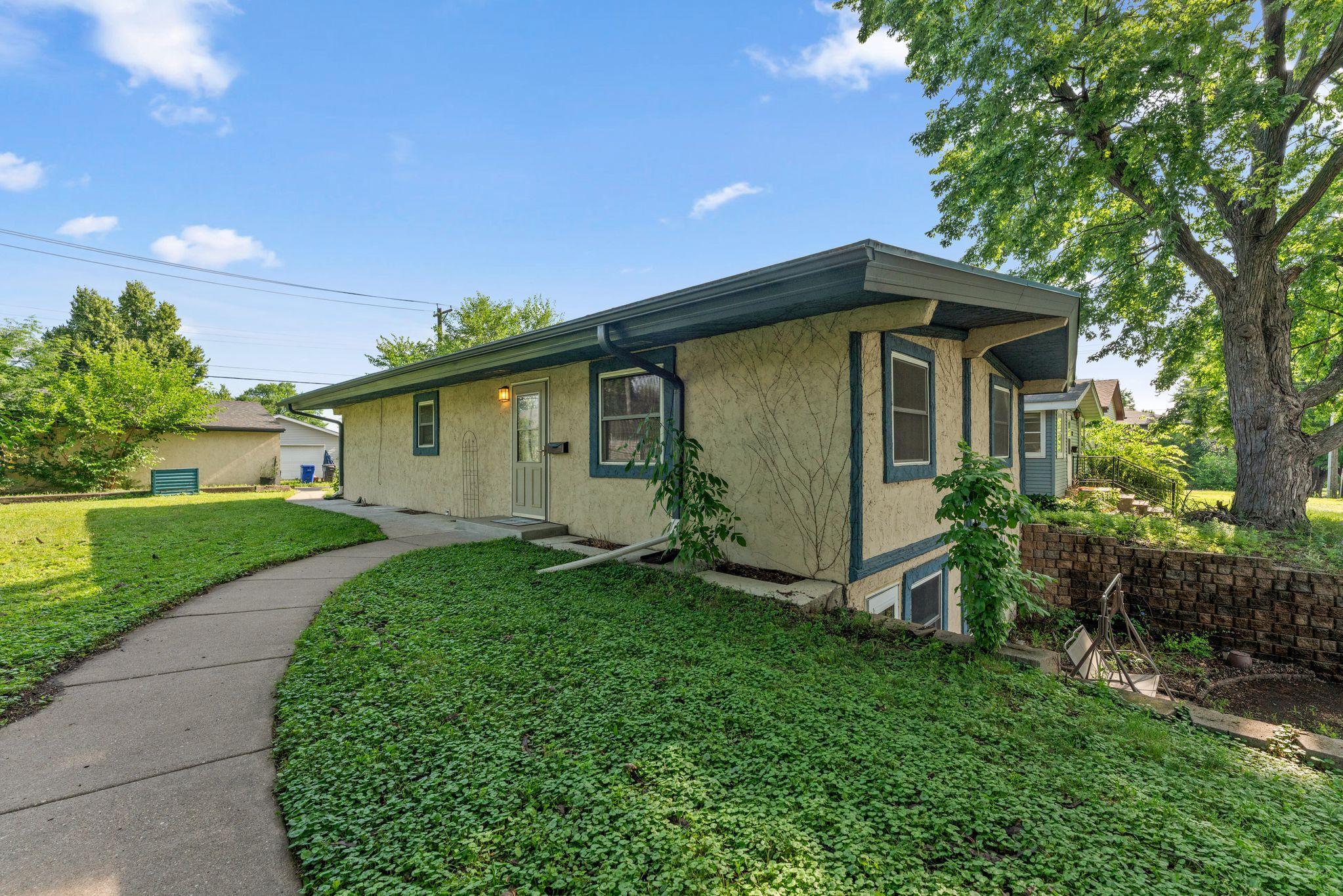 View of Residential at 1231 Hewitt Avenue, Saint Paul MN 55104, Saint Paul (30 of 35) - Mike Wilen | Minnesota Team Real Estate