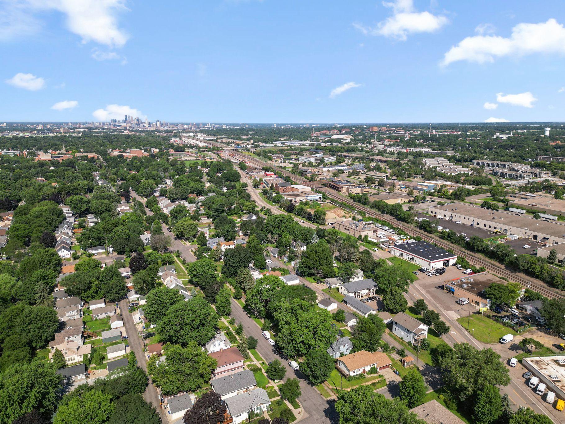 View of Residential at 1231 Hewitt Avenue, Saint Paul MN 55104, Saint Paul (34 of 35) - Mike Wilen | Minnesota Team Real Estate