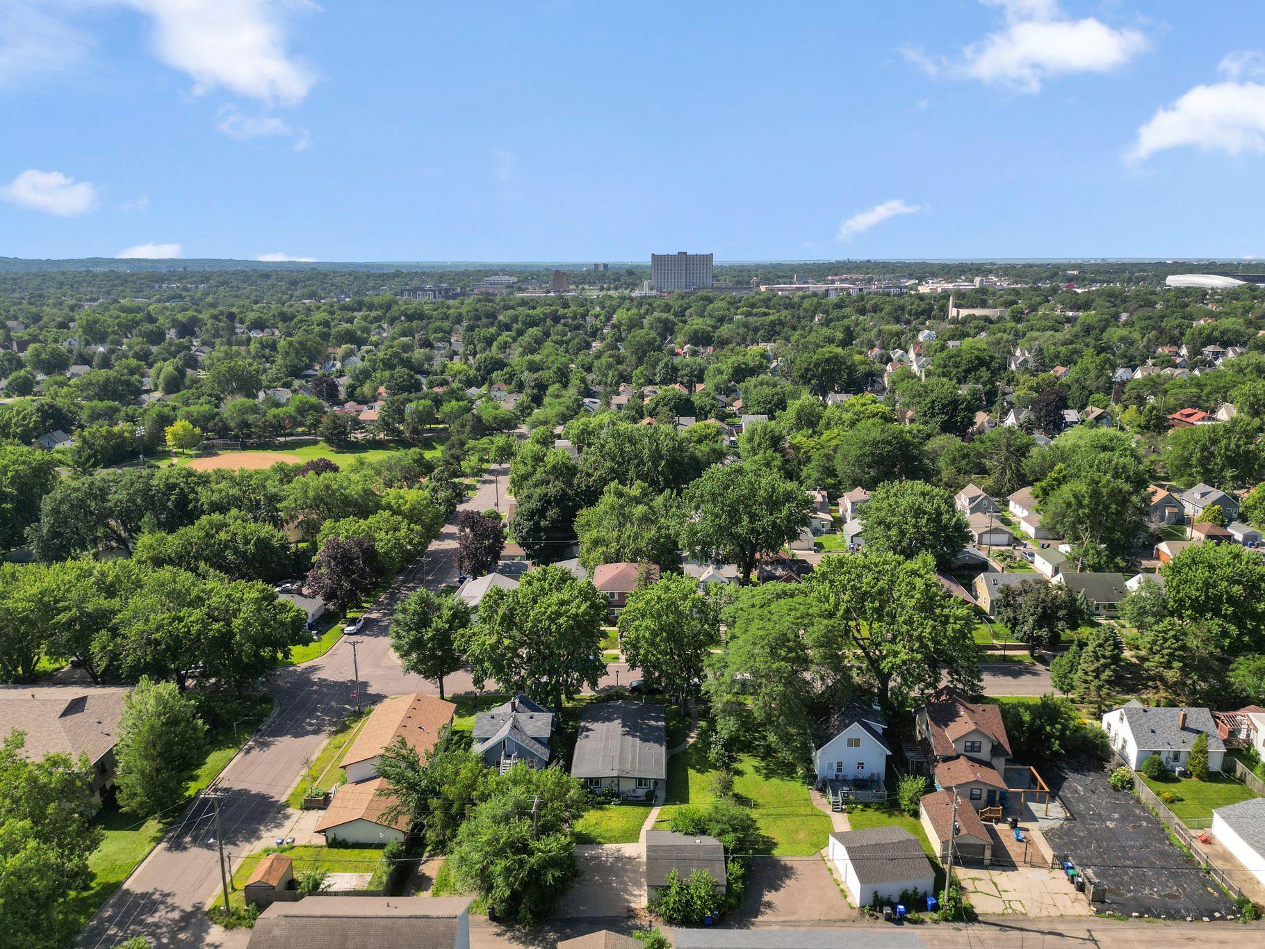 View of Residential at 1231 Hewitt Avenue, Saint Paul MN 55104, Saint Paul (33 of 35) - Mike Wilen | Minnesota Team Real Estate