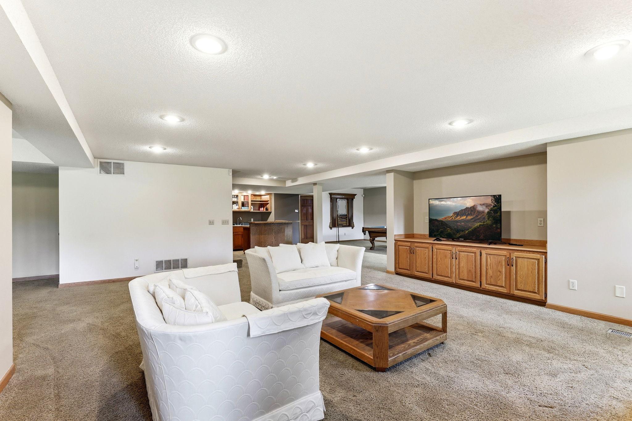 View of Residential at 5968 Scenic Place, Shoreview MN 55126, Shoreview (24 of 32) - Mike Wilen | Minnesota Team Real Estate