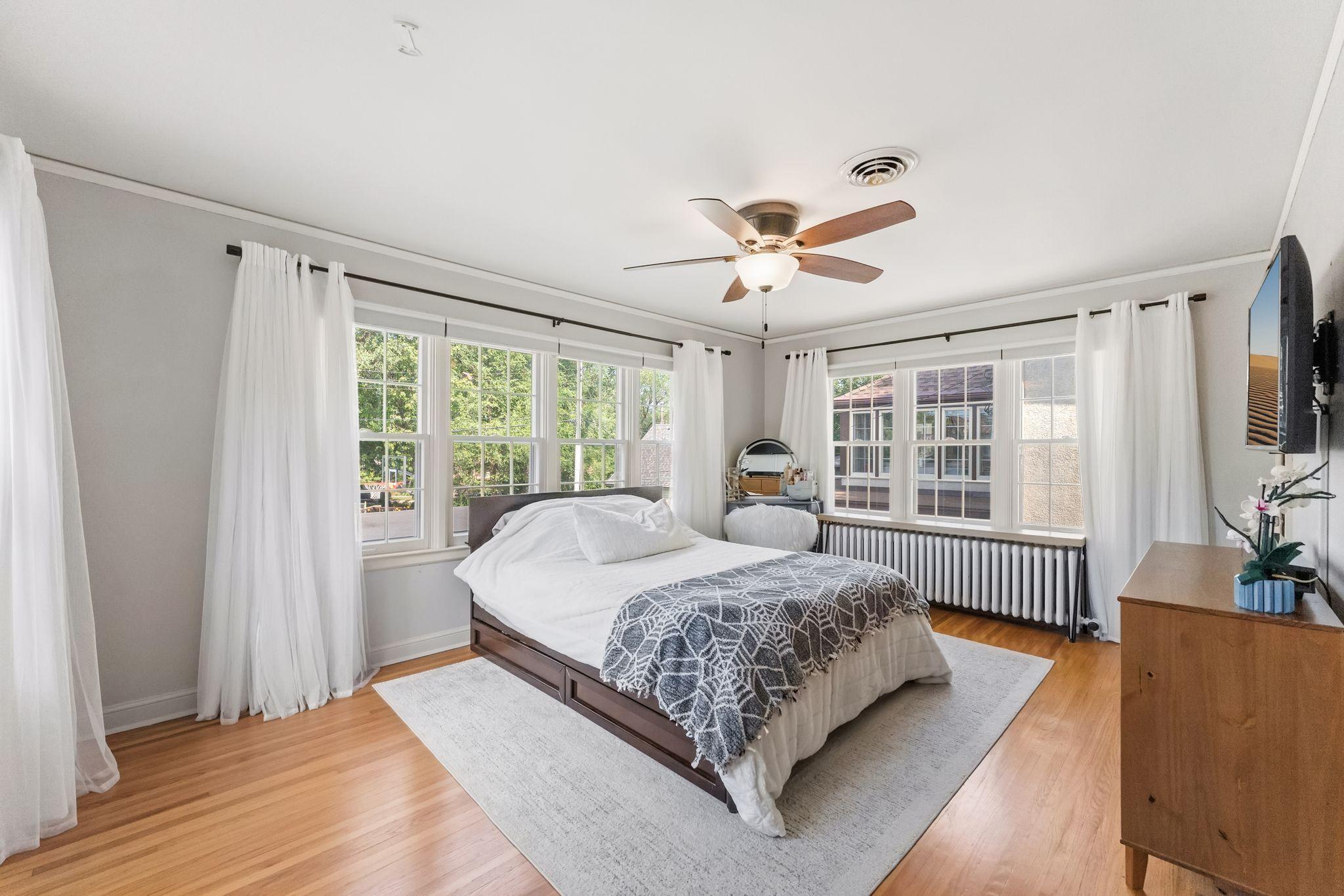 View of Residential at 704 Minnehaha Parkway, Minneapolis MN 55417, Minneapolis (18 of 51) - Mike Wilen | Minnesota Team Real Estate