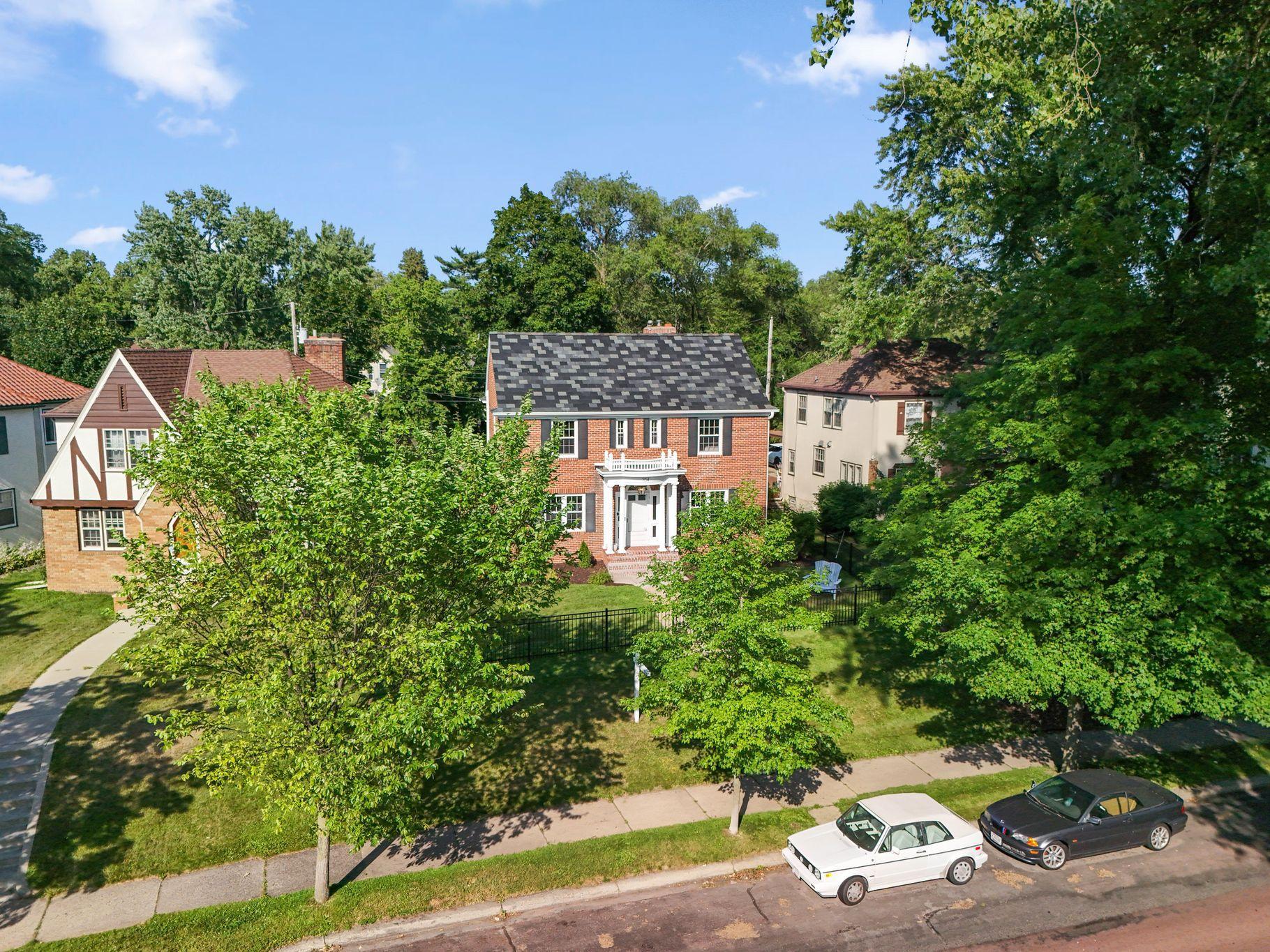 View of Residential at 704 Minnehaha Parkway, Minneapolis MN 55417, Minneapolis (38 of 51) - Mike Wilen | Minnesota Team Real Estate