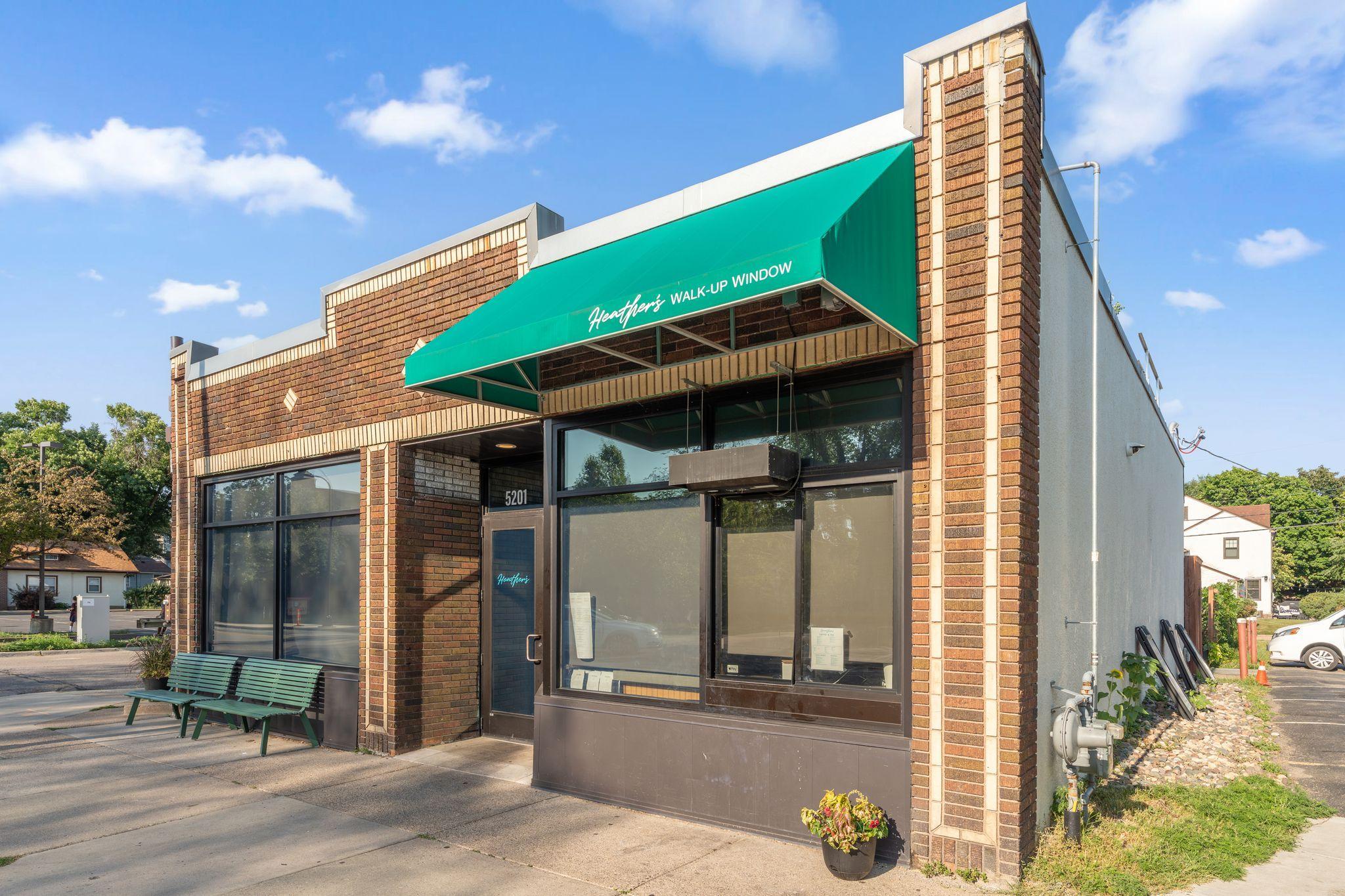 View of Residential at 704 Minnehaha Parkway, Minneapolis MN 55417, Minneapolis (46 of 51) - Mike Wilen | Minnesota Team Real Estate