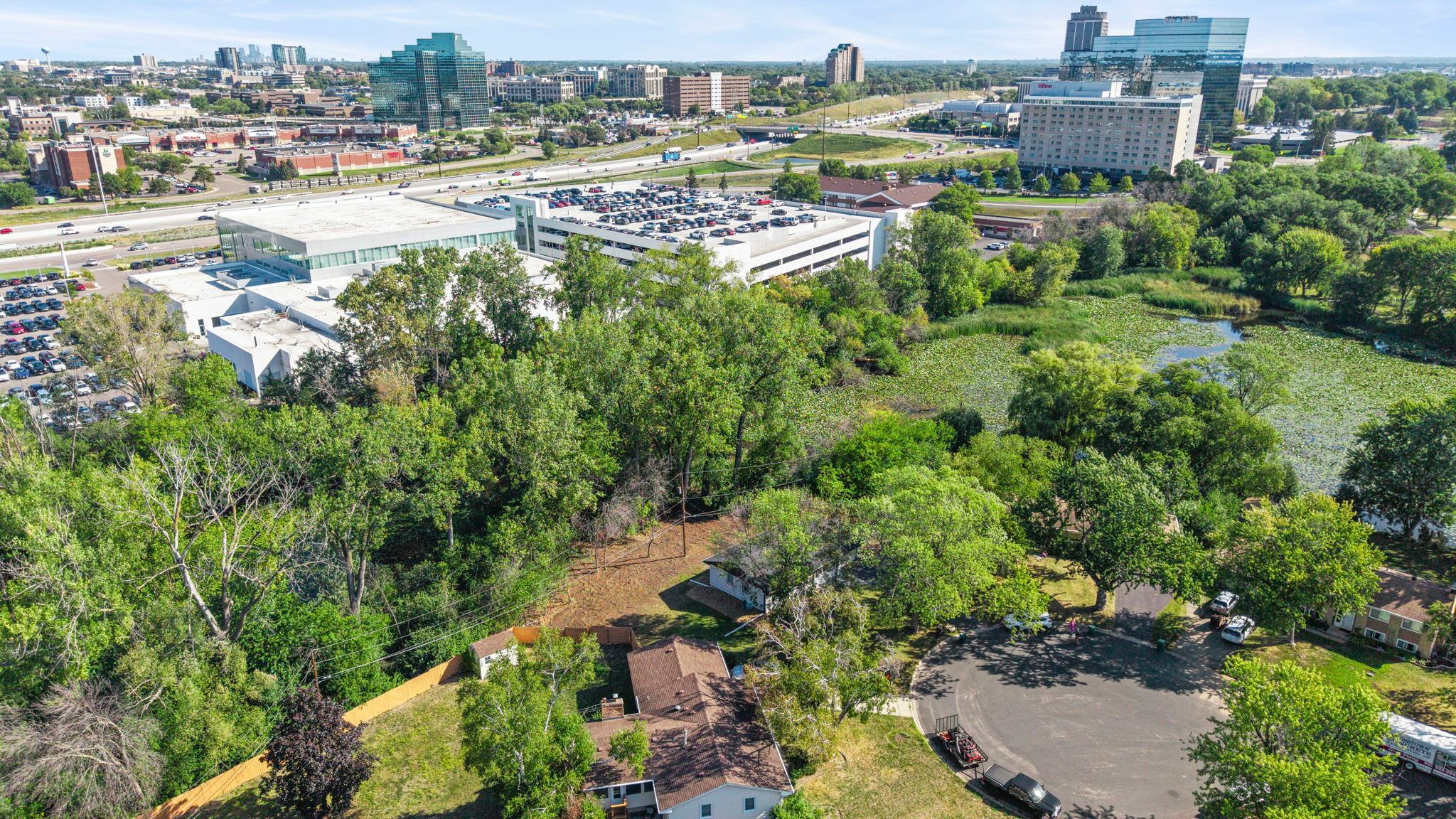 View of Residential at 8209 Johnson Circle, Bloomington MN 55437, Bloomington (36 of 37) - Mike Wilen | Minnesota Team Real Estate