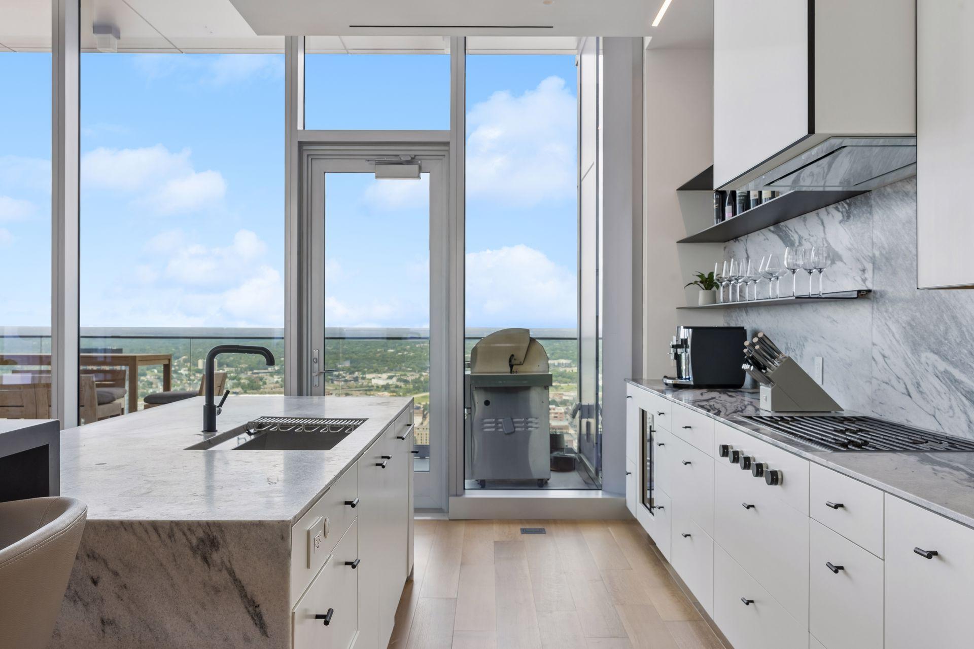 View of Residential at 255 Hennepin Avenue #3505, Minneapolis MN 55401, Minneapolis (25 of 62) - Mike Wilen | Minnesota Team Real Estate