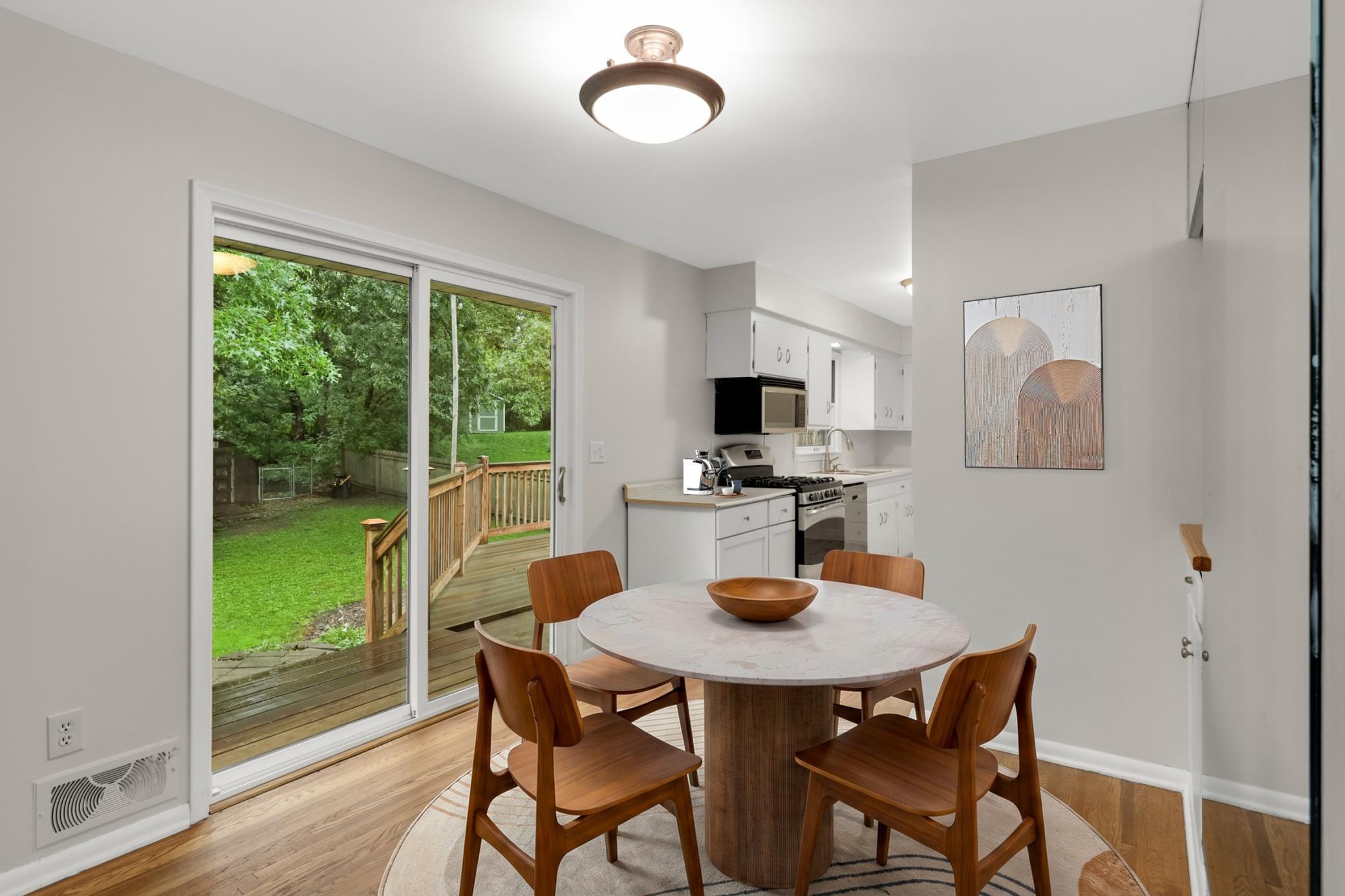 View of Residential at 3929 Williston Road, Minnetonka MN 55345, Minnetonka (2 of 29) - Mike Wilen | Minnesota Team Real Estate