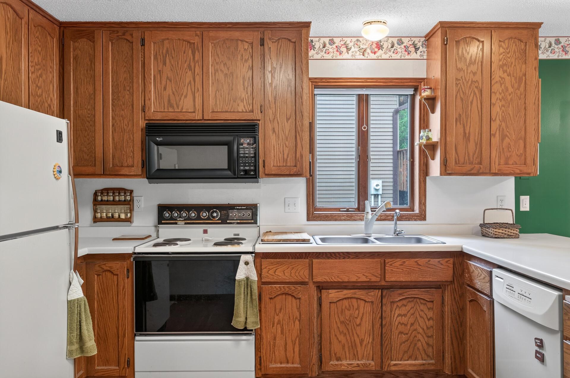View of Residential at 2697 Jessica Court, Little Canada MN 55117, Little Canada (12 of 48) - Mike Wilen | Minnesota Team Real Estate
