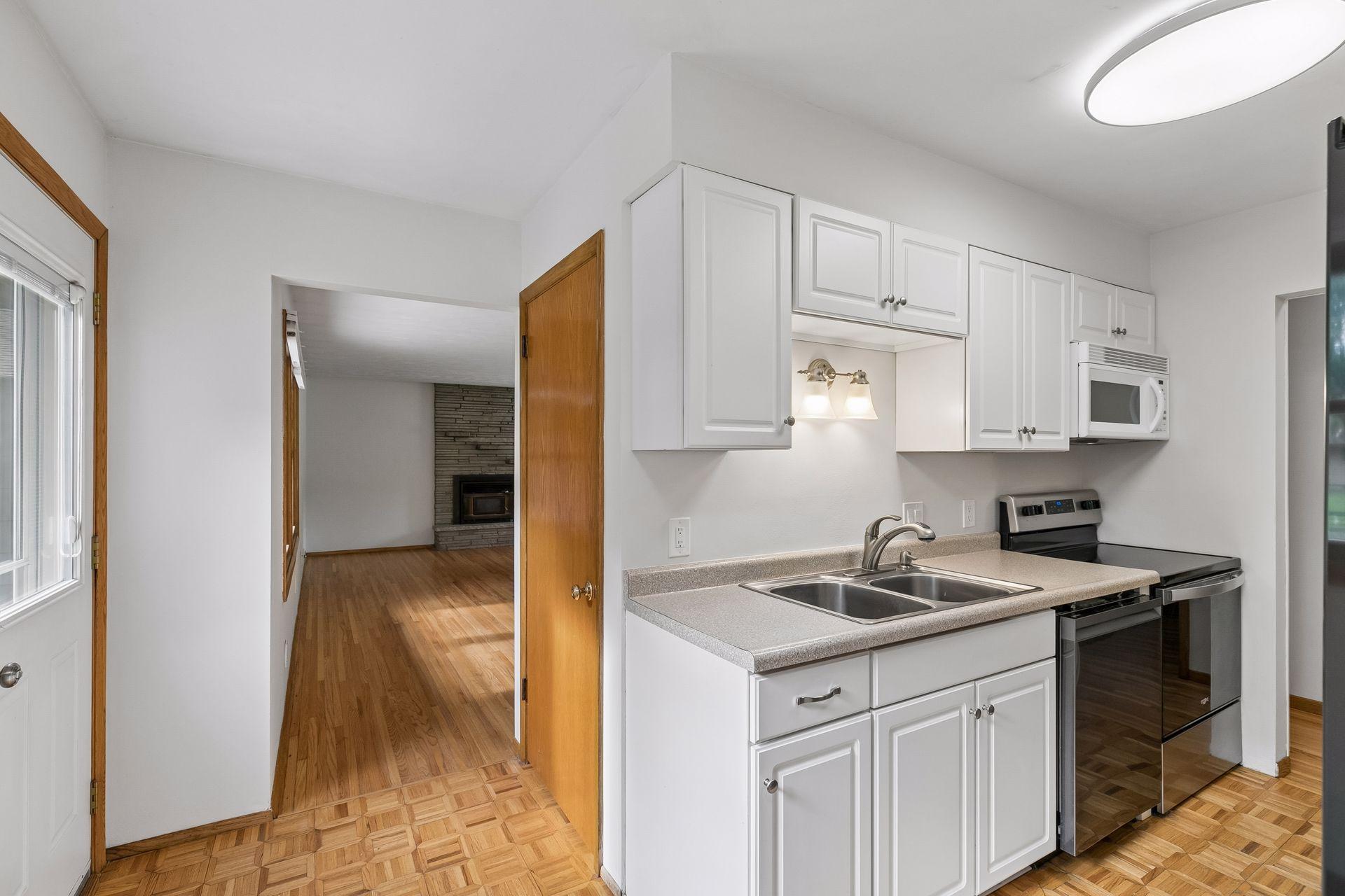 View of Residential at 3521 County Road 101, Minnetonka MN 55345, Minnetonka (6 of 20) - Mike Wilen | Minnesota Team Real Estate