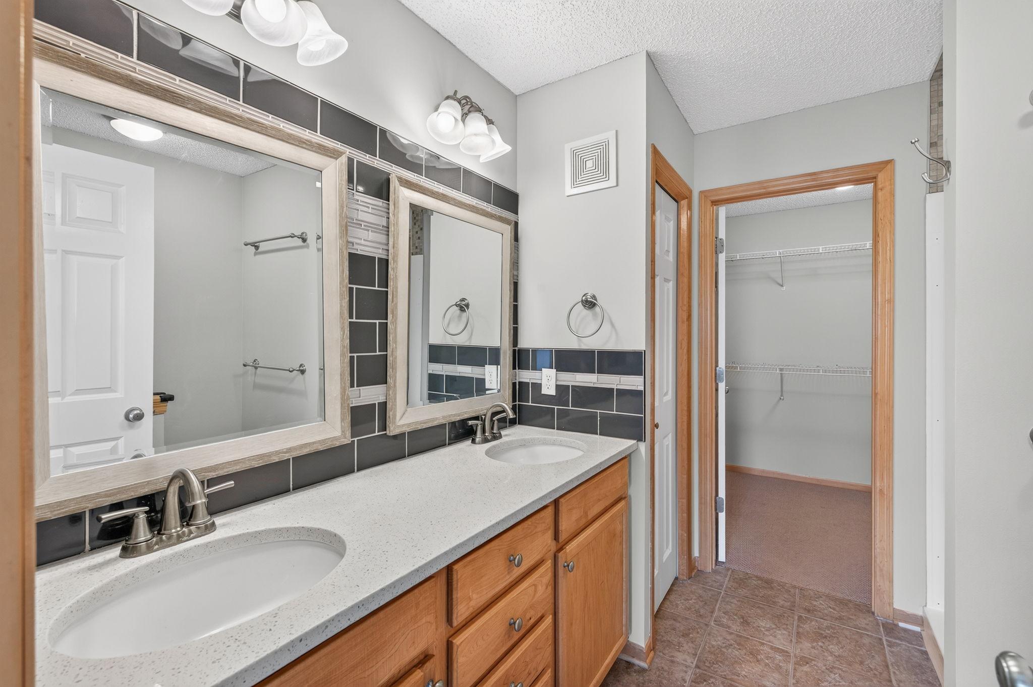 View of Residential at 15589 Dwellers Way #1003, Apple Valley MN 55124, Apple Valley (20 of 31) - Mike Wilen | Minnesota Team Real Estate