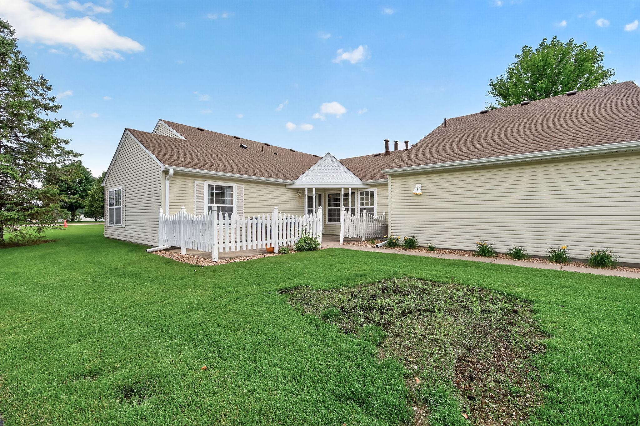 View of Residential at 404 Sarazin Street, Shakopee MN 55379, Shakopee (25 of 28) - Mike Wilen | Minnesota Team Real Estate