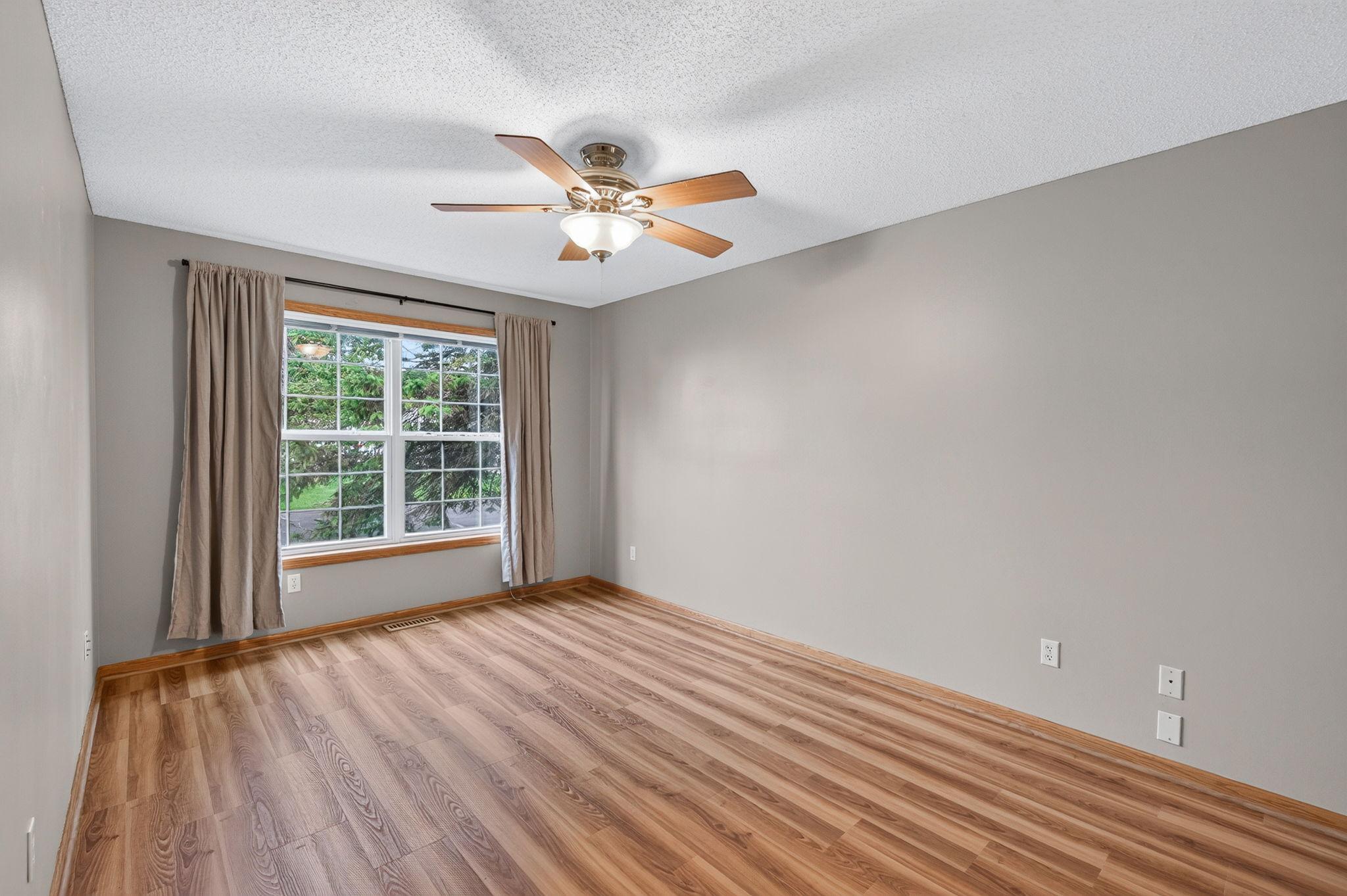 View of Residential at 404 Sarazin Street, Shakopee MN 55379, Shakopee (19 of 28) - Mike Wilen | Minnesota Team Real Estate