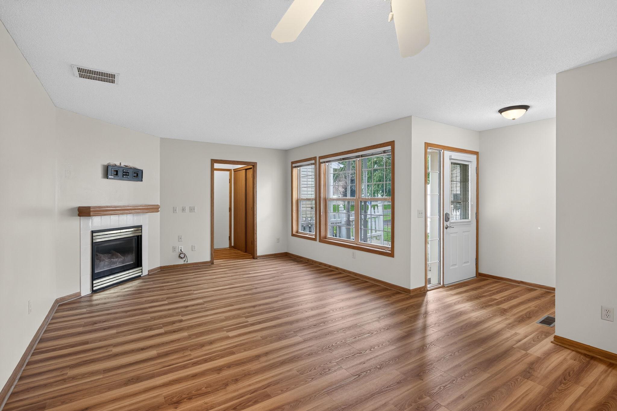View of Residential at 404 Sarazin Street, Shakopee MN 55379, Shakopee (5 of 28) - Mike Wilen | Minnesota Team Real Estate