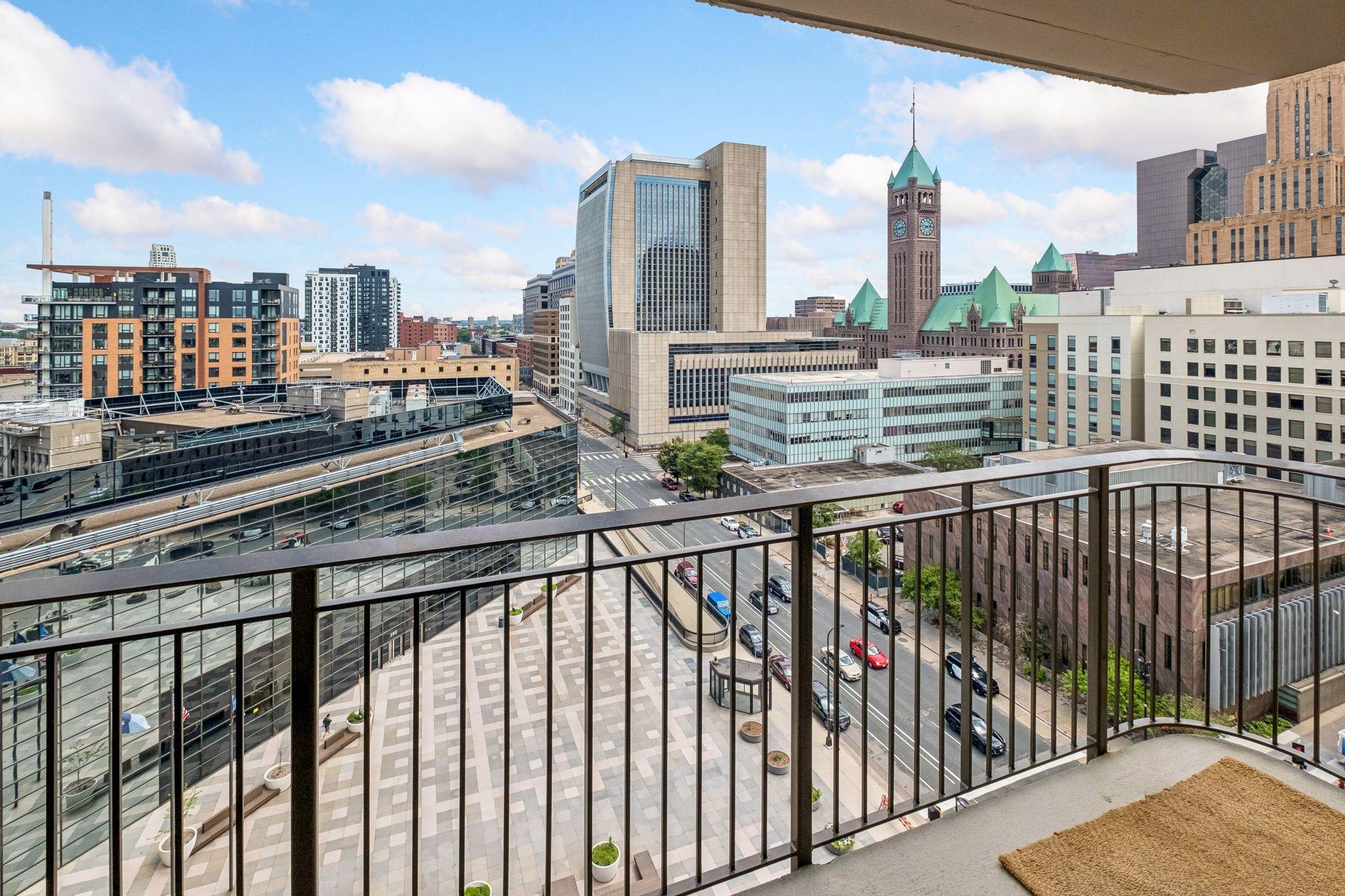 View of Residential at 121 Washington Avenue #1104, Minneapolis MN 55401, Minneapolis (31 of 58) - Mike Wilen | Minnesota Team Real Estate