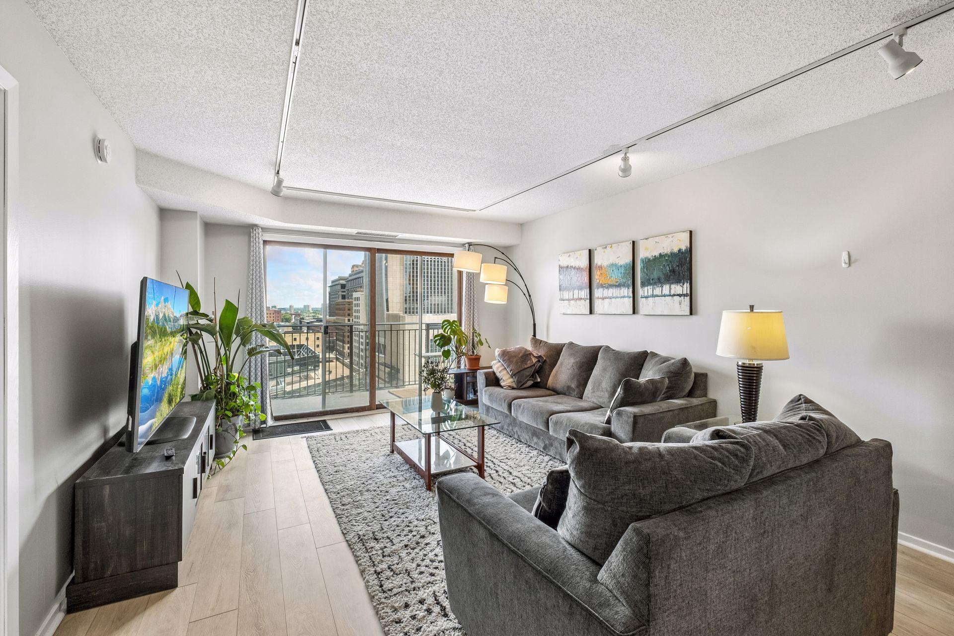 View of Residential at 121 Washington Avenue #1104, Minneapolis MN 55401, Minneapolis (9 of 58) - Mike Wilen | Minnesota Team Real Estate