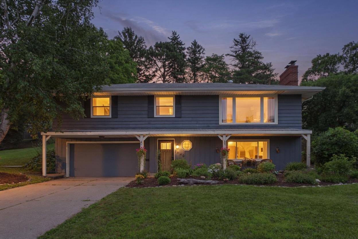 View of Residential at 2640 Noble Avenue, Golden Valley MN 55422, Golden Valley (32 of 36) - Mike Wilen | Minnesota Team Real Estate