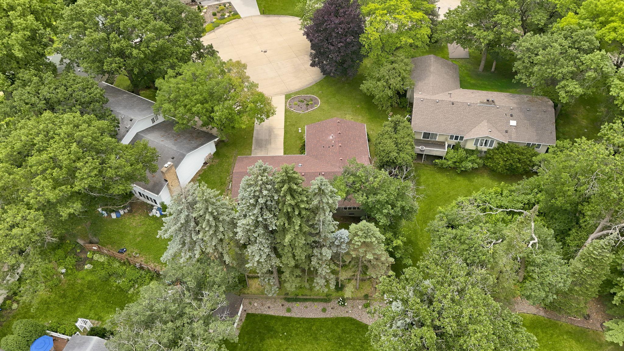 View of Residential at 1527 Windemere Circle, Fridley MN 55421, Fridley (32 of 37) - Mike Wilen | Minnesota Team Real Estate