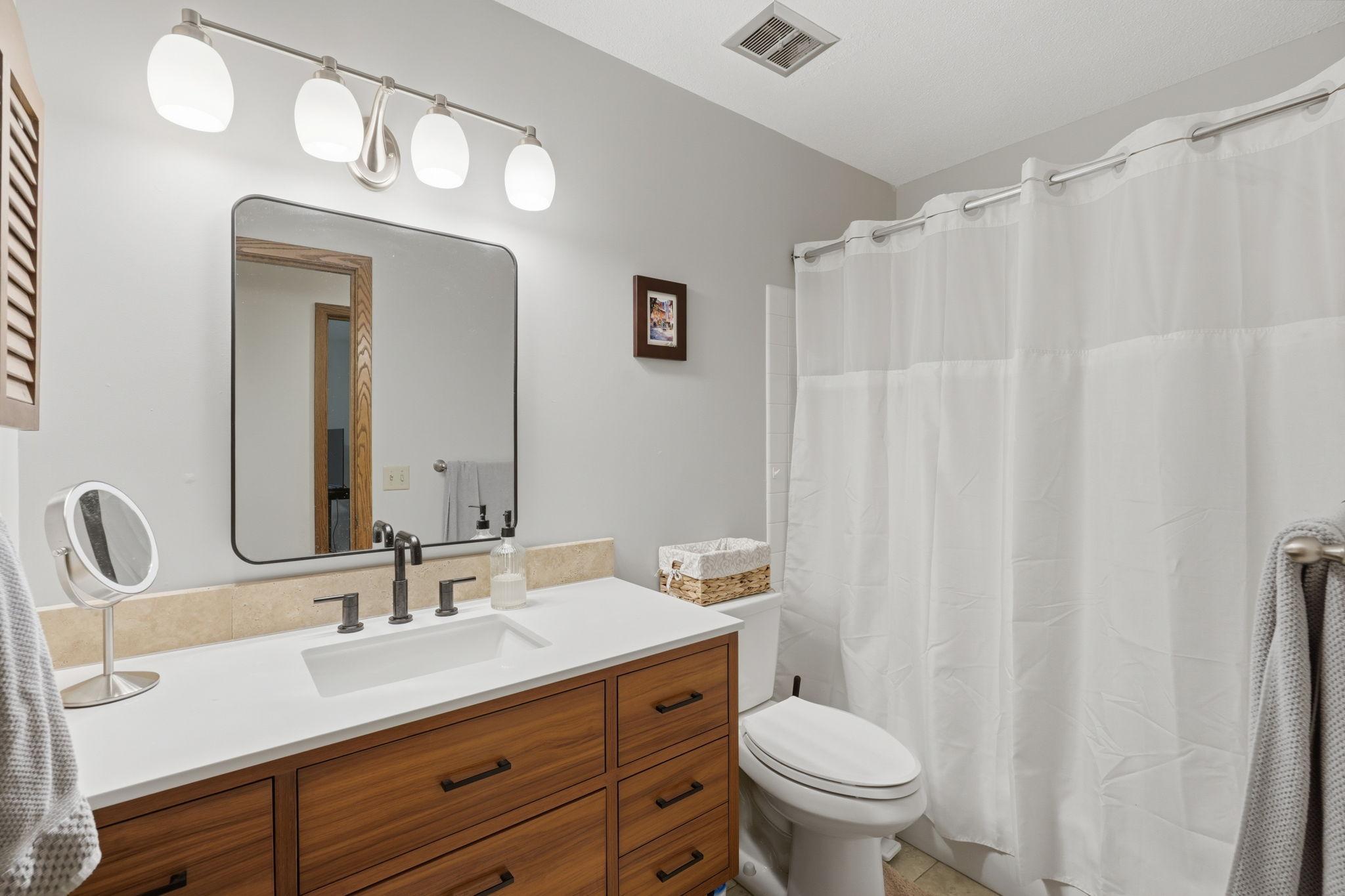 View of Residential at 1527 Windemere Circle, Fridley MN 55421, Fridley (22 of 37) - Mike Wilen | Minnesota Team Real Estate