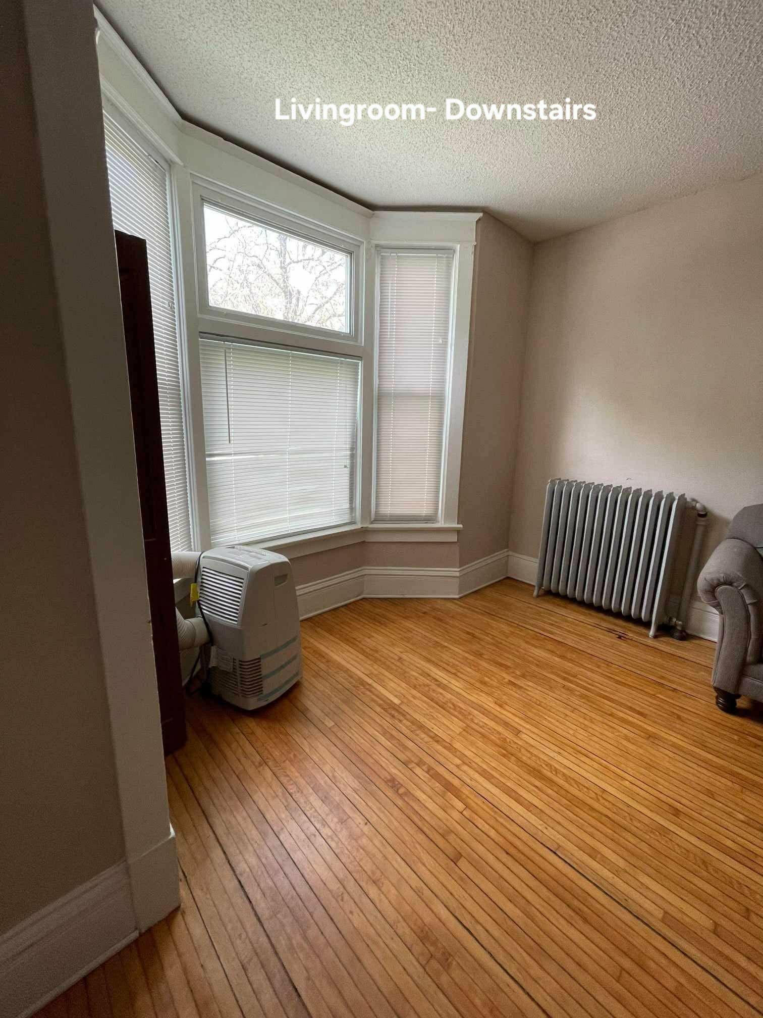 View of Residential Income at 690 Conway Street, Saint Paul MN 55106, Saint Paul (7 of 13) - Mike Wilen | Minnesota Team Real Estate