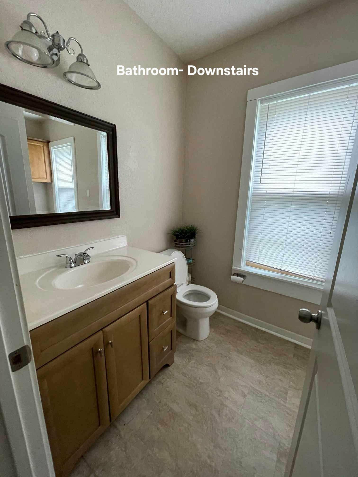 View of Residential Income at 690 Conway Street, Saint Paul MN 55106, Saint Paul (6 of 13) - Mike Wilen | Minnesota Team Real Estate