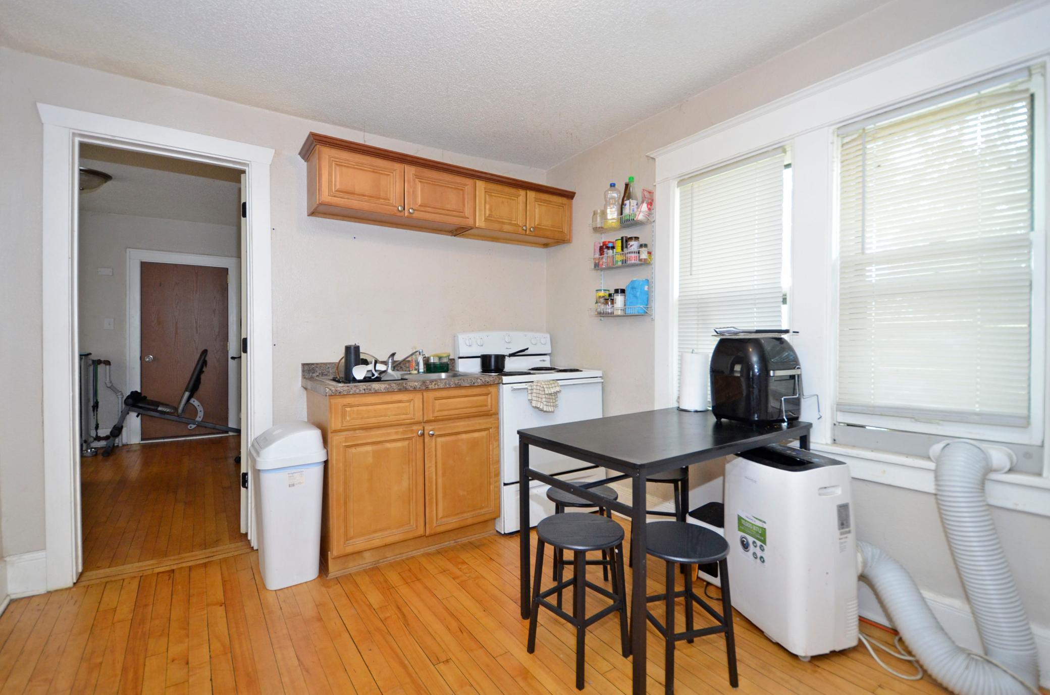 View of Residential Income at 690 Conway Street, Saint Paul MN 55106, Saint Paul (19 of 24) - Mike Wilen | Minnesota Team Real Estate
