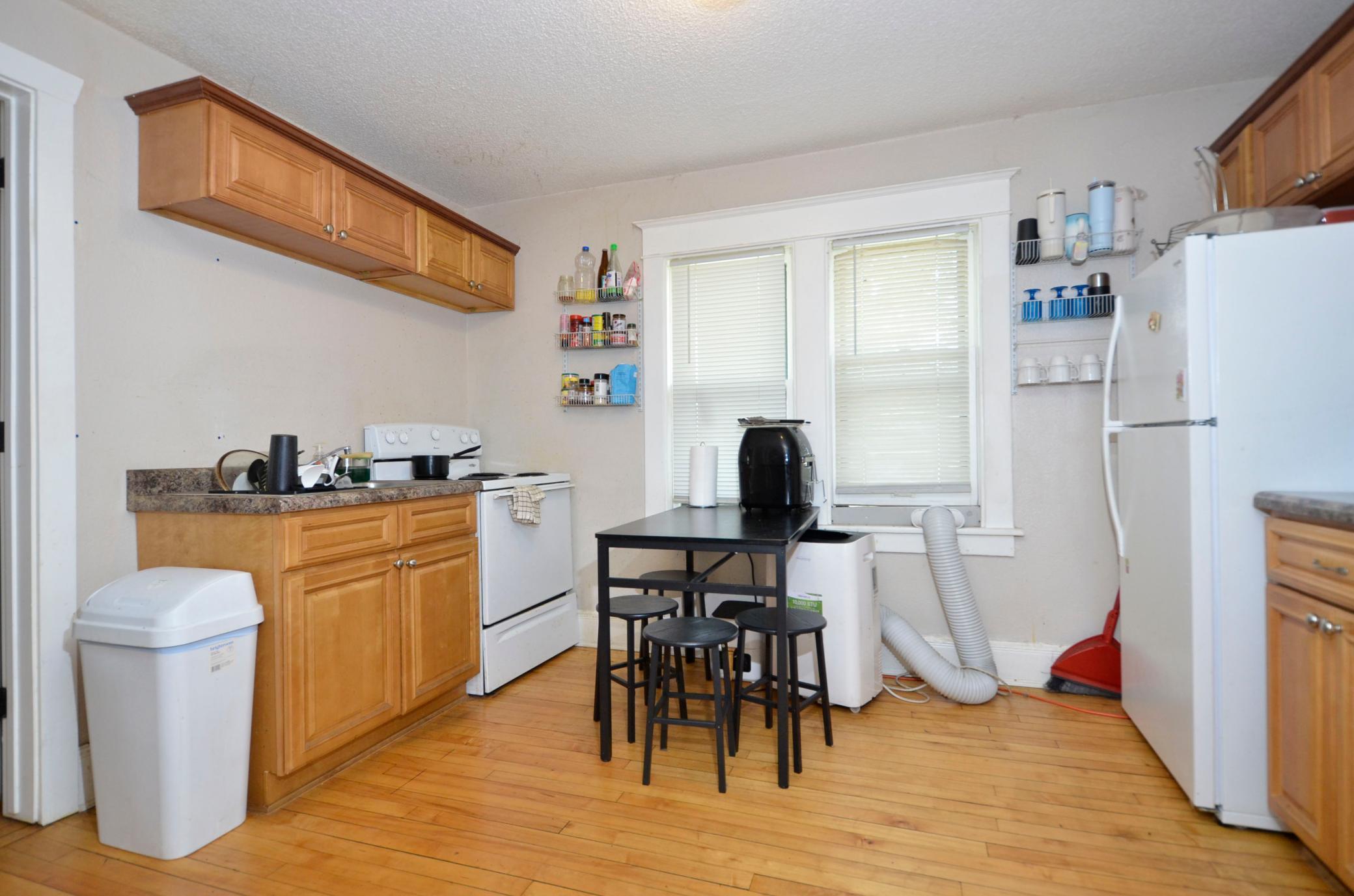 View of Residential Income at 690 Conway Street, Saint Paul MN 55106, Saint Paul (13 of 24) - Mike Wilen | Minnesota Team Real Estate